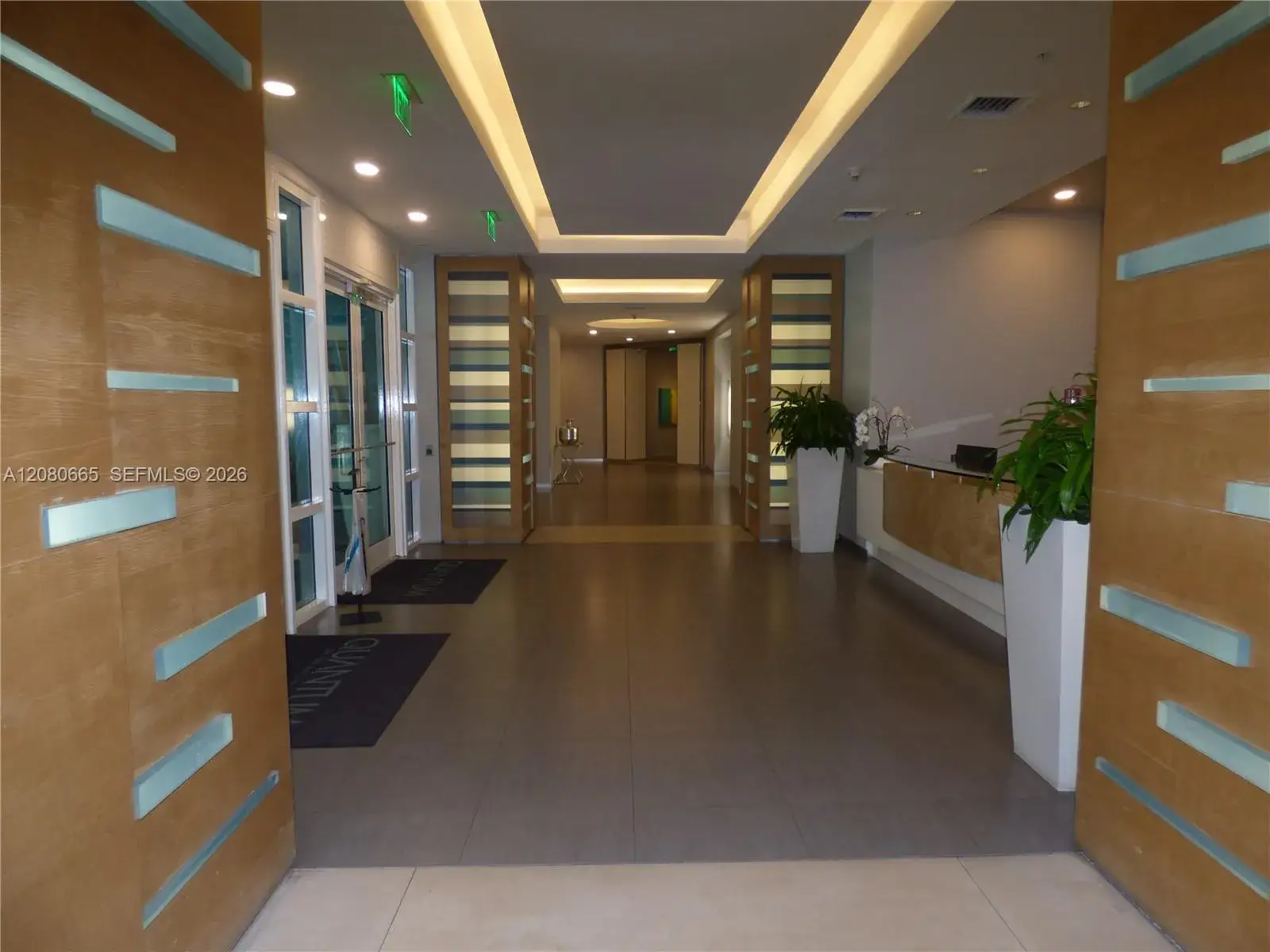 1 bath Residential Lease for rent at 1900 N Bayshore Dr # 2905, Miami FL 33132