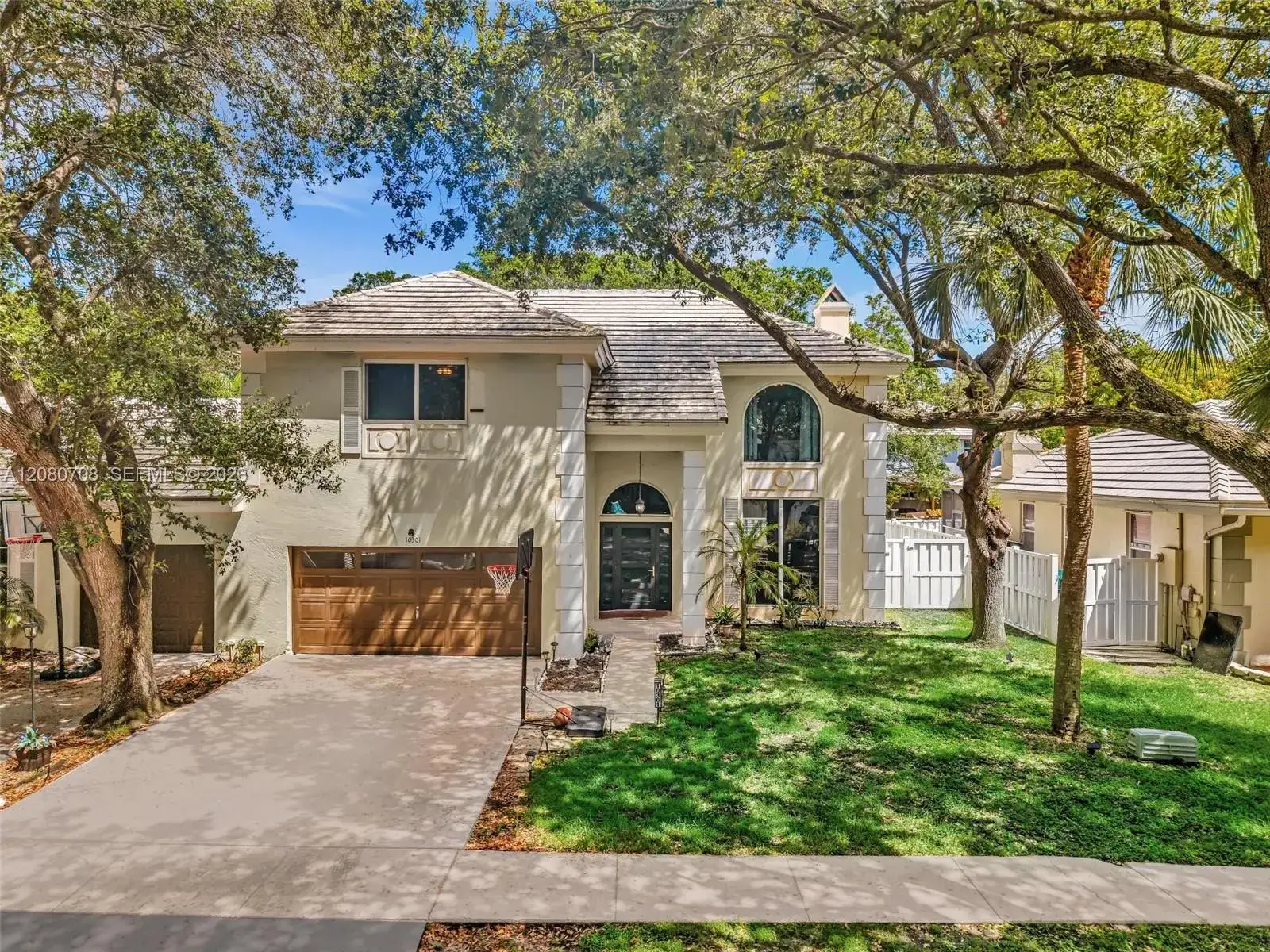 4 bedroom 3 bath Residential for sale at 10301 Panama St, Cooper City FL 33026