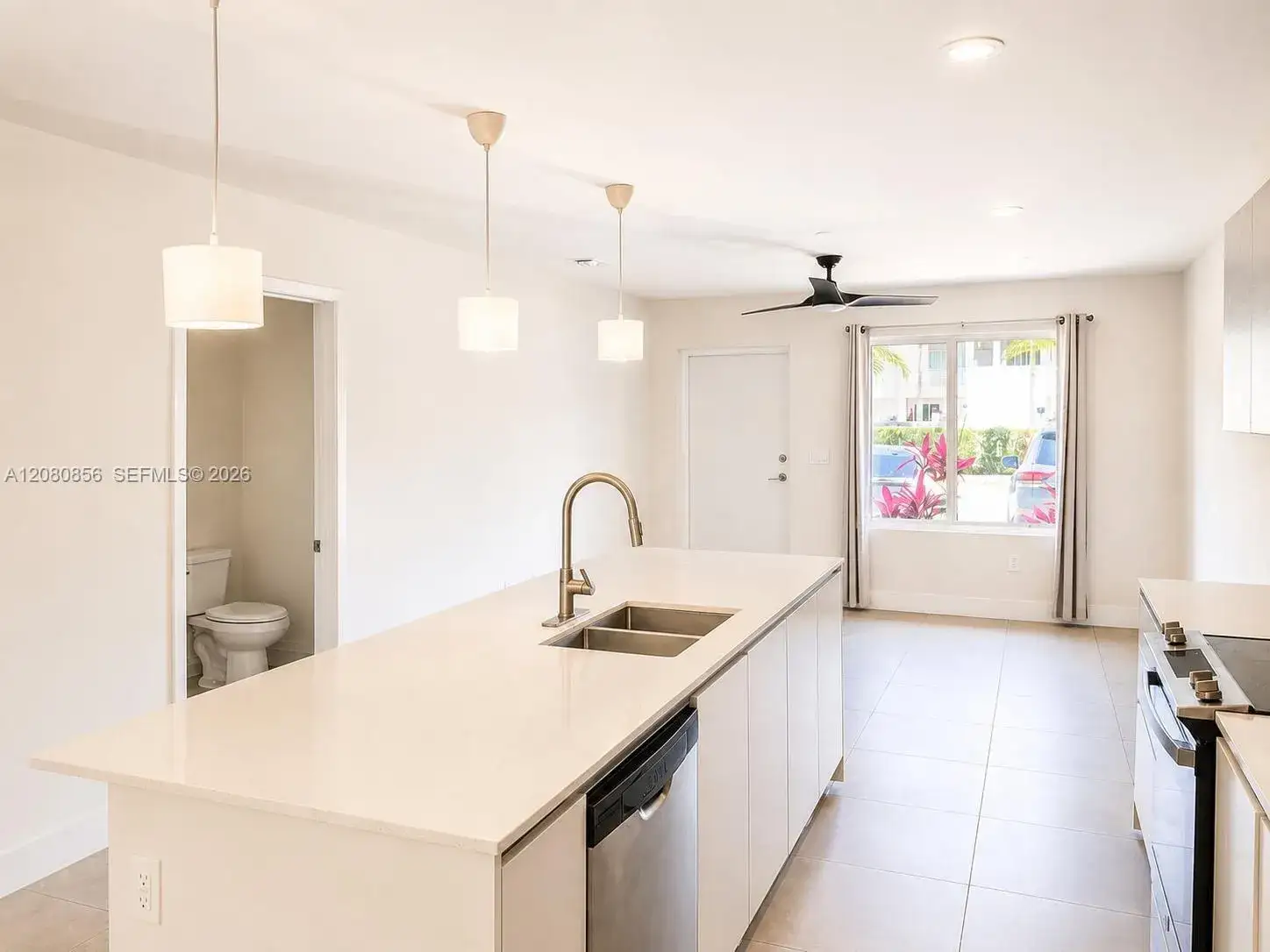 2555 NE 193 ST # 2112, Aventura FL 33180