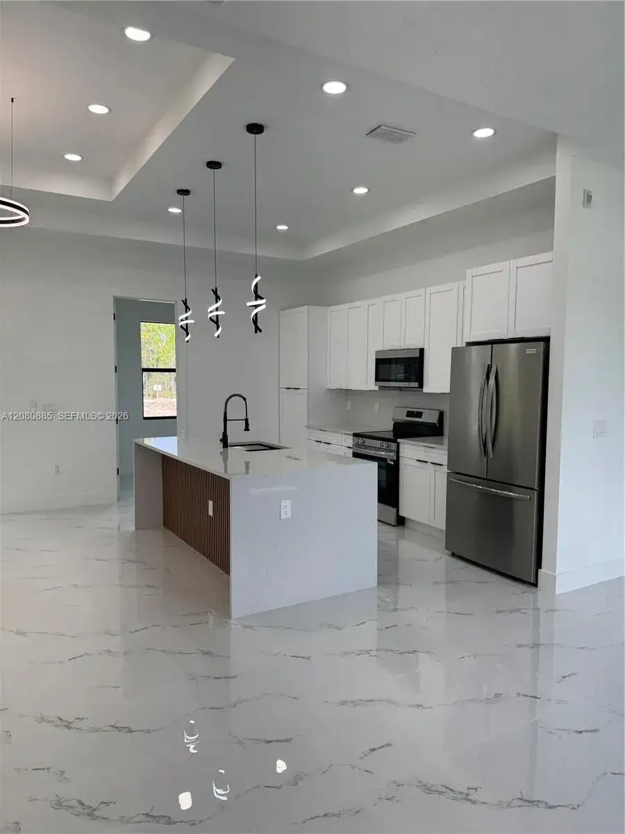3 bedroom 2 bath Residential for sale at 842 Nina Ave, Lehigh Acres FL 33974