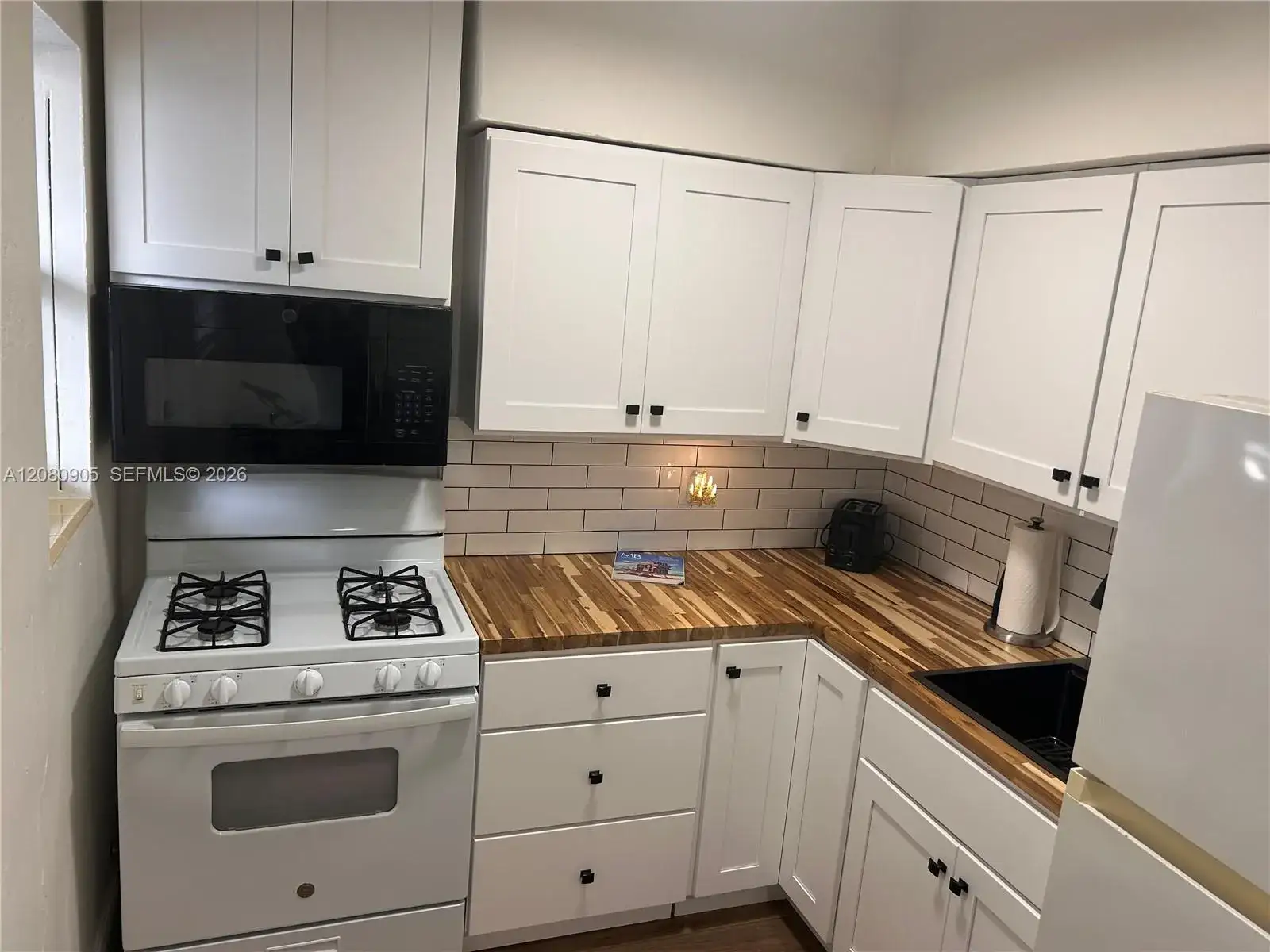 2 bedroom 1 bath Residential Lease for rent at 350 75th St # 109, Miami Beach FL 33141