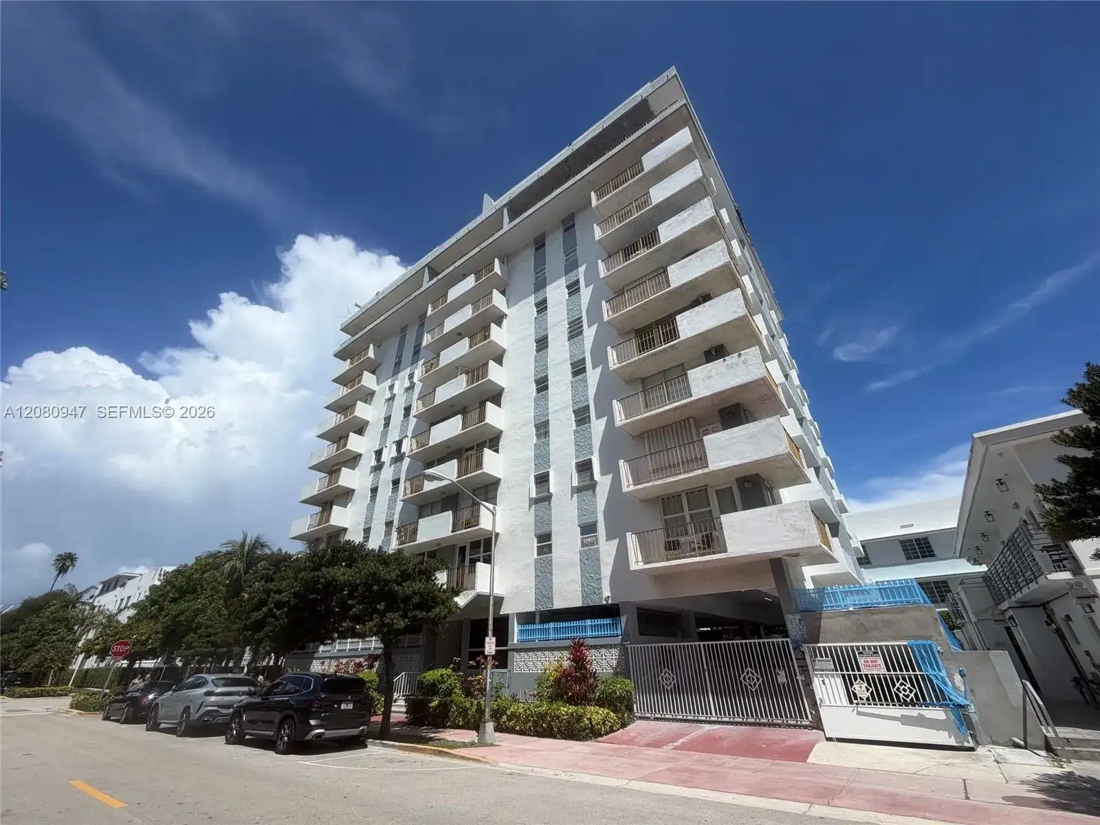1 bedroom 1 bath Residential Lease for rent at 245 18th St # 805, Miami Beach FL 33139