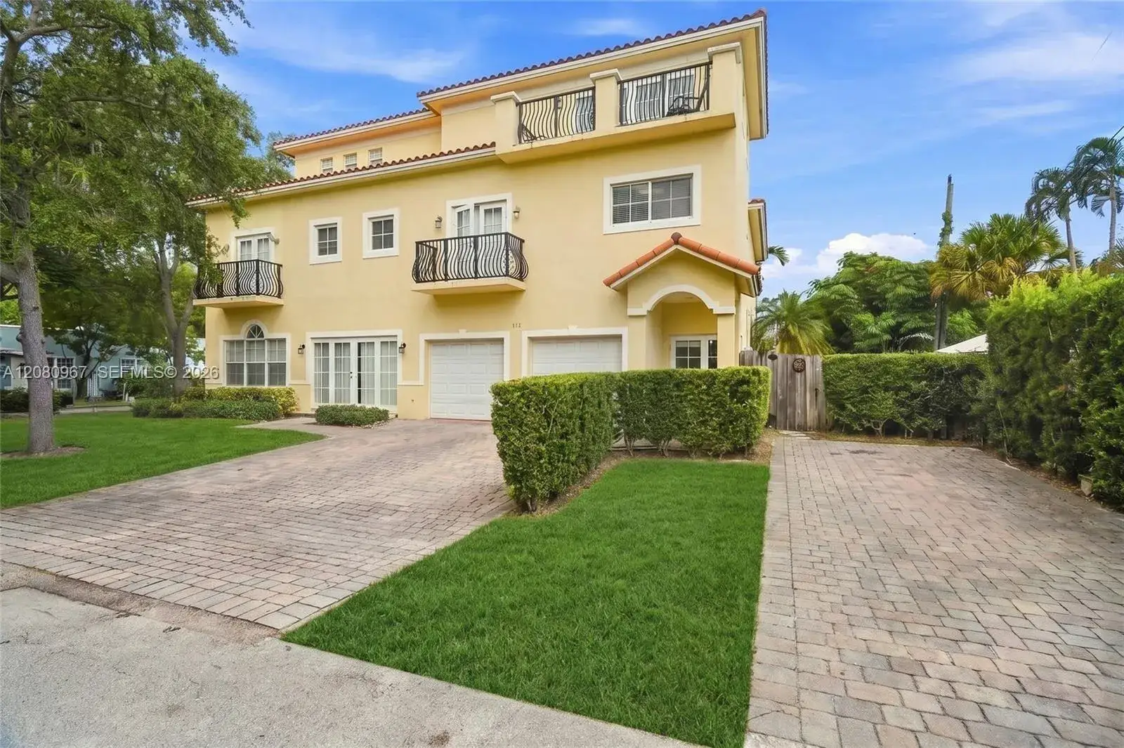 4 bedroom 3 bath Residential Lease for rent at 913 SW 8th St # 2, Fort Lauderdale FL 33315