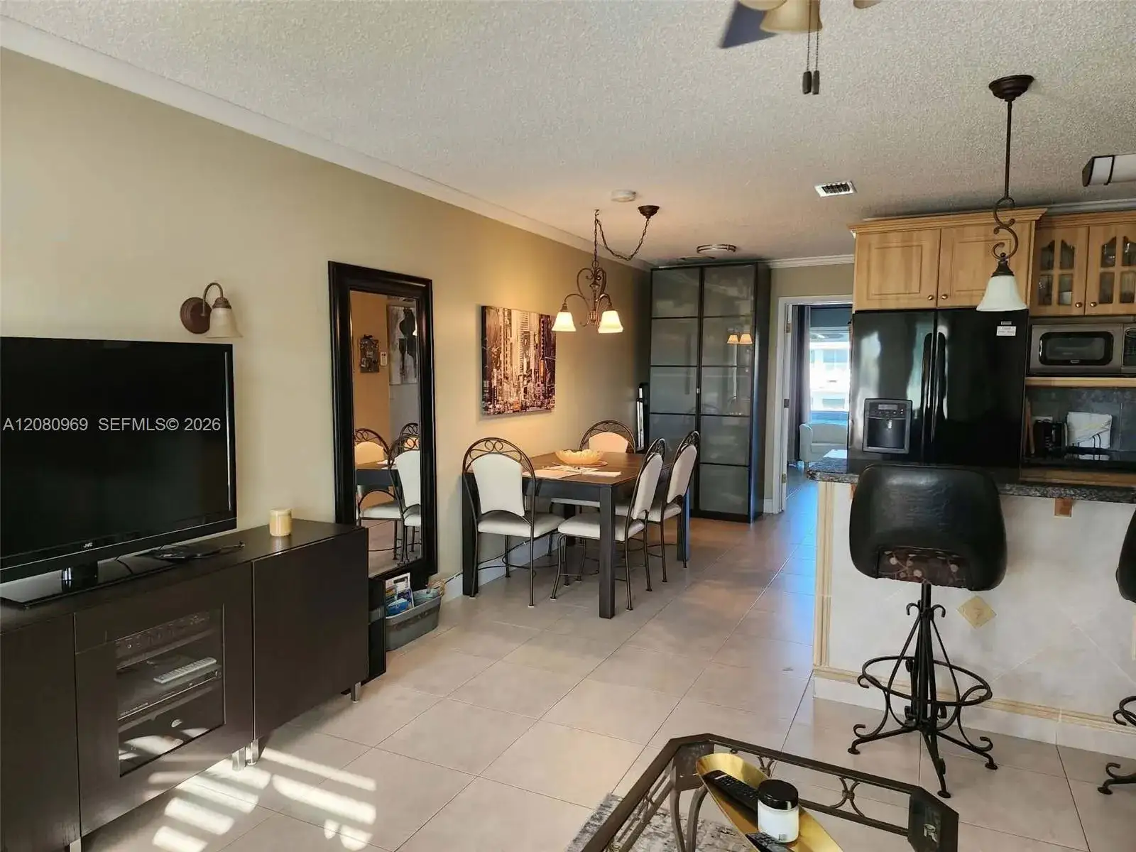 1 bedroom 1 bath Residential for sale at 15600 NE 6th Ave # 27D, Miami FL 33162