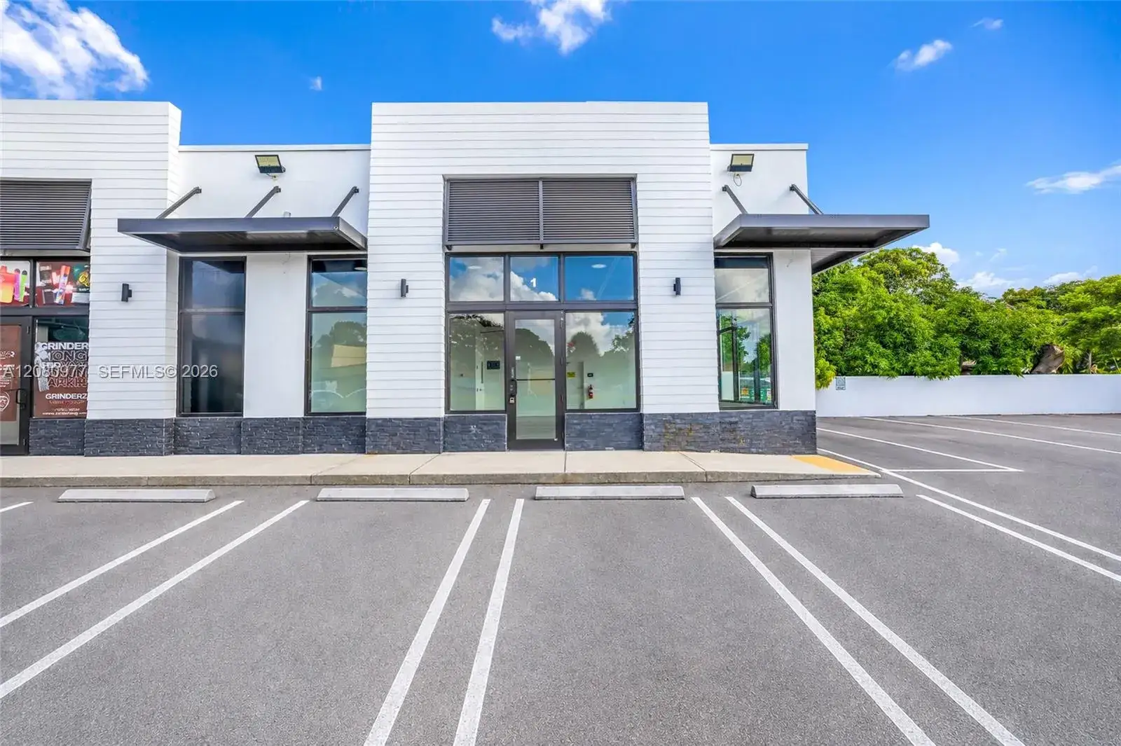 Commercial Sale for sale at 1401 NW 119th St # 1, North Miami FL 33167
