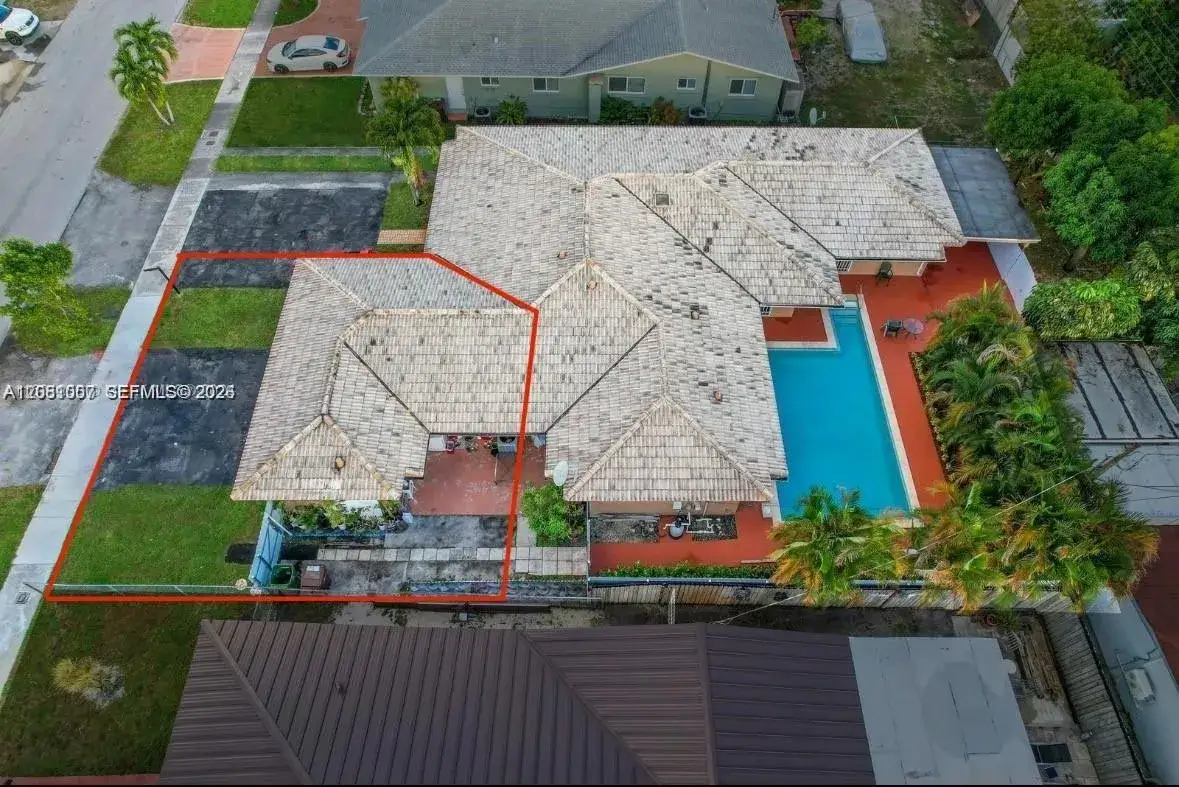 3 bedroom 2 bath Residential Lease for rent at 324 E 34th # 1, Hialeah FL 33013