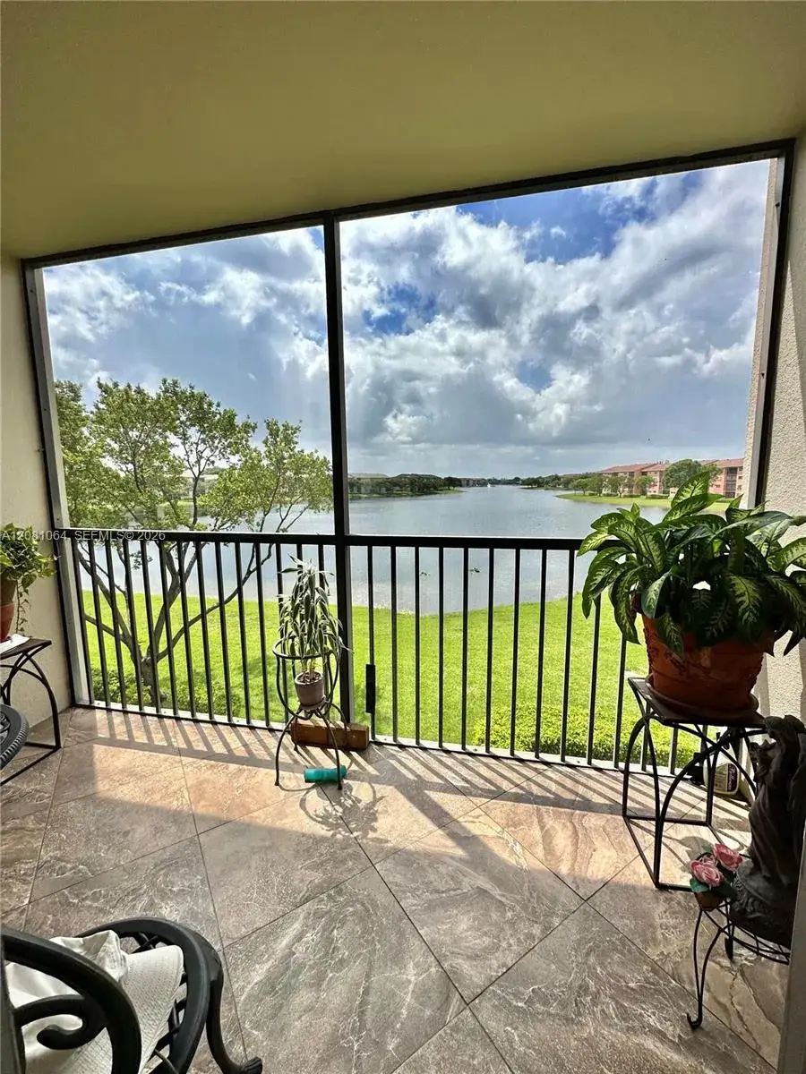 13800 SW 5th Ct # 311M, Pembroke Pines FL 33027
