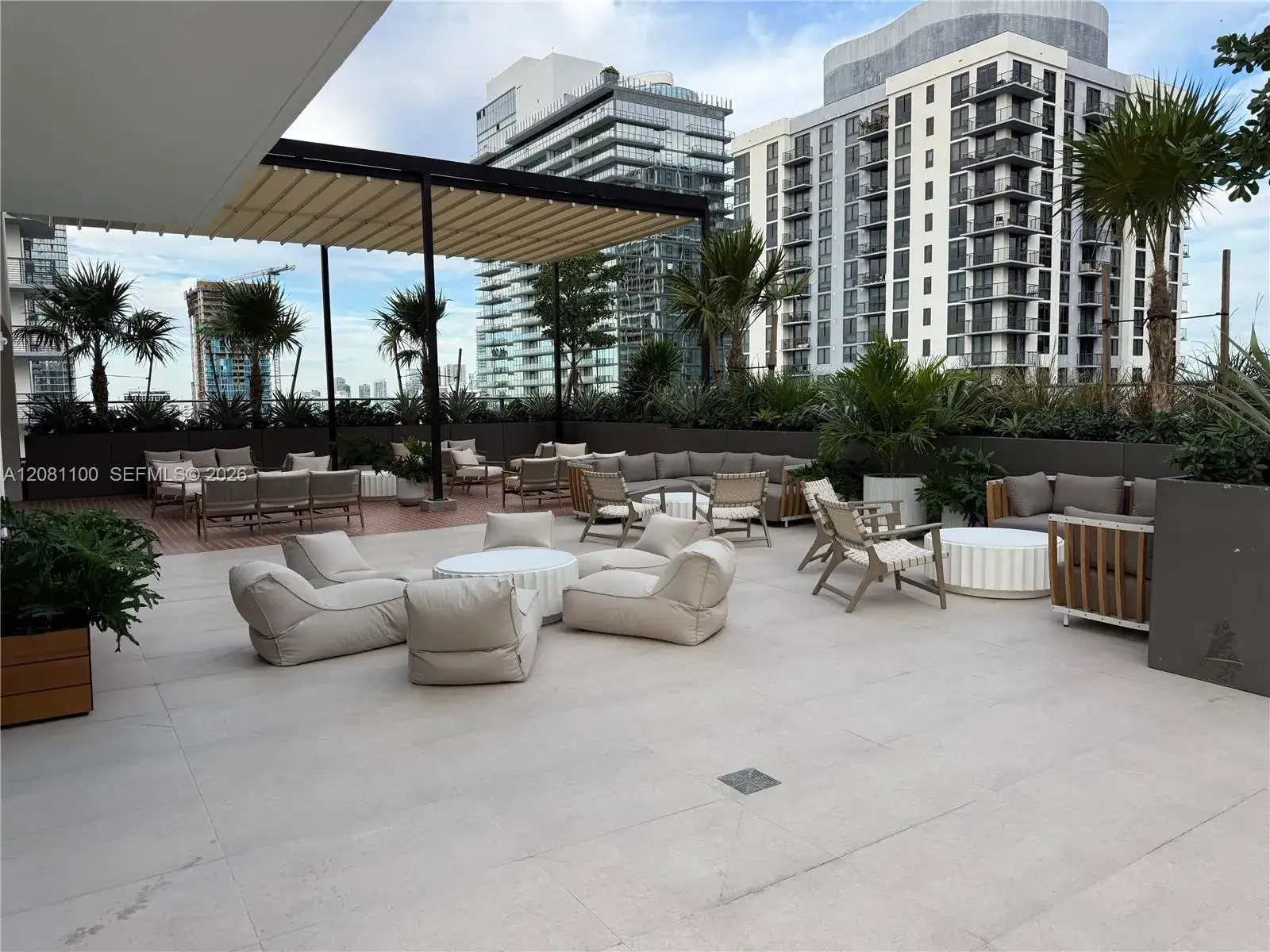 1 bath Residential Lease for rent at 11 NE 6th St # 802, Miami FL 33132