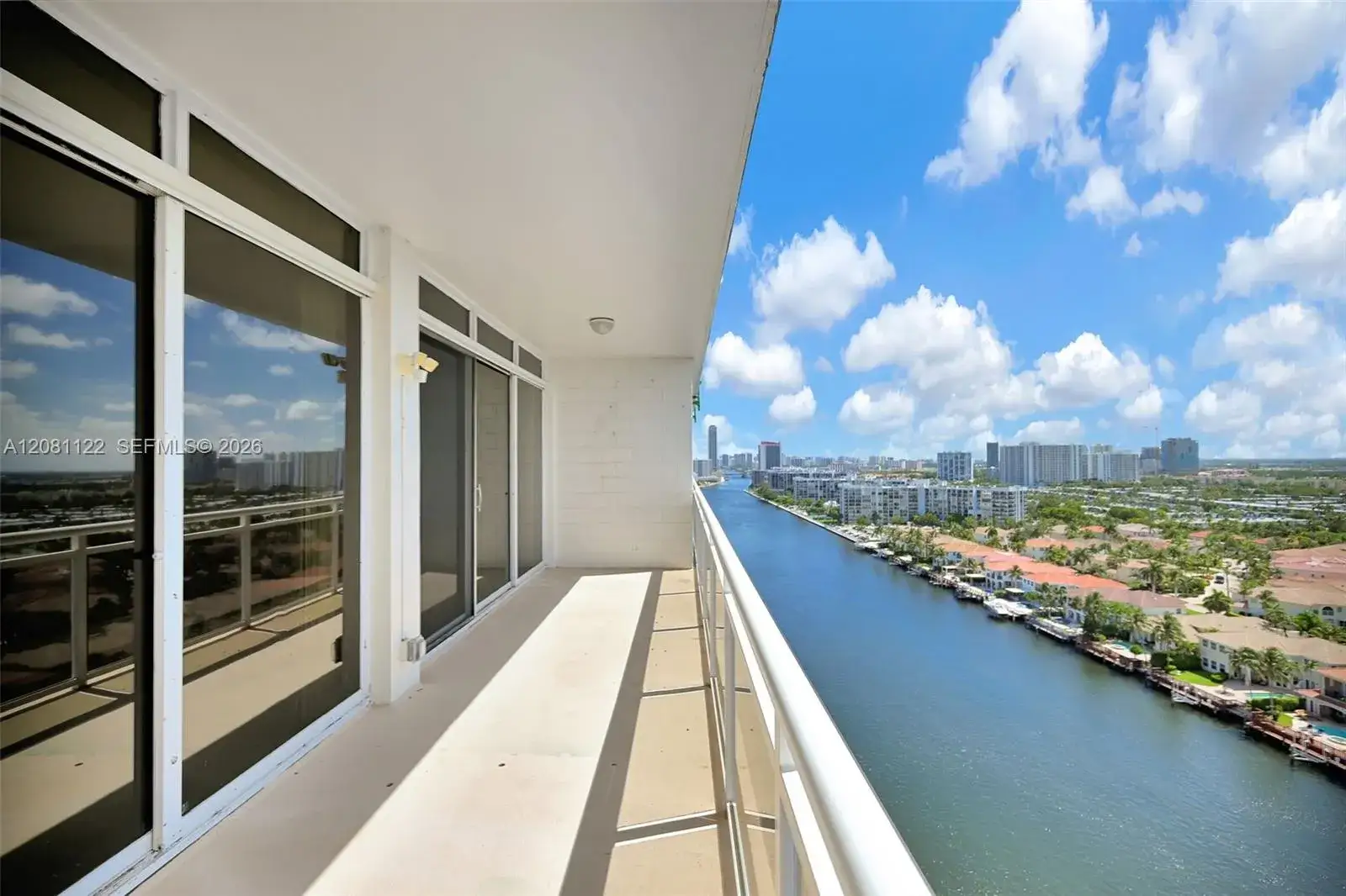 1 bedroom 1 bath Residential for sale at 1600 S Ocean Dr, Hollywood FL 33019