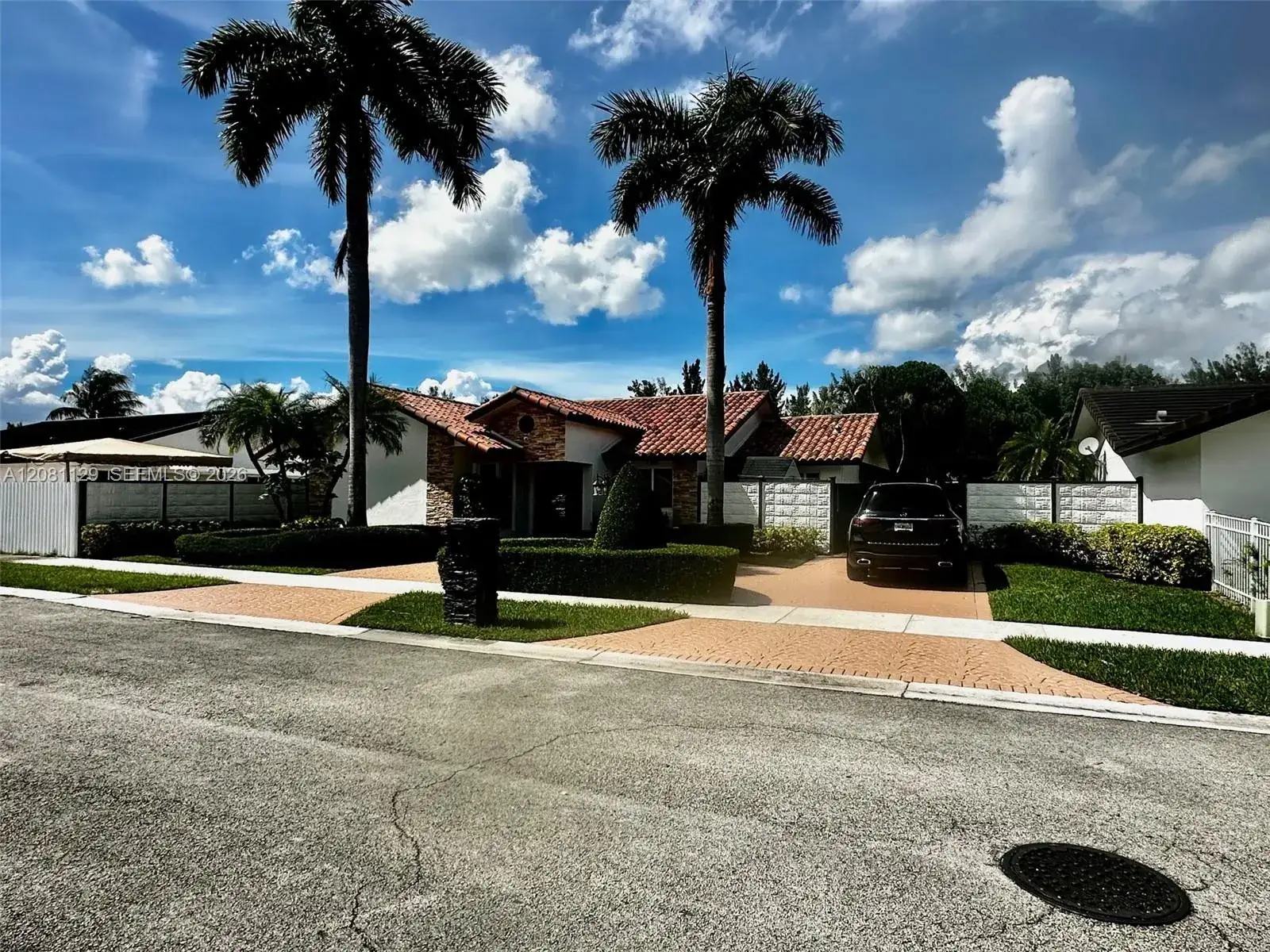 3 bedroom 2 bath Residential Lease for rent at 12851 NW 11th St, Miami FL 33182