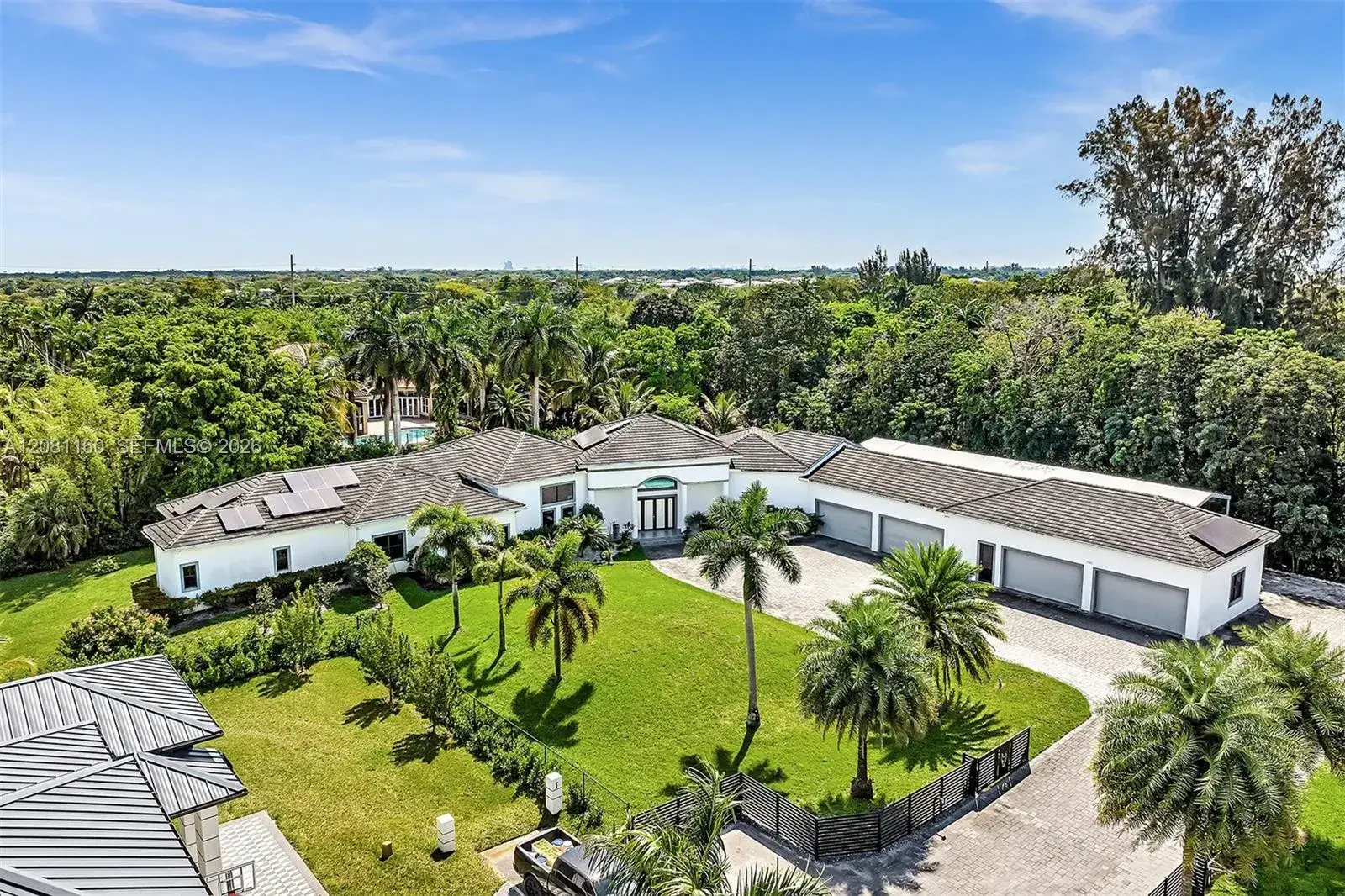 4 bedroom 3 bath Residential for sale at 1540 SW 115th Ave, Davie FL 33325