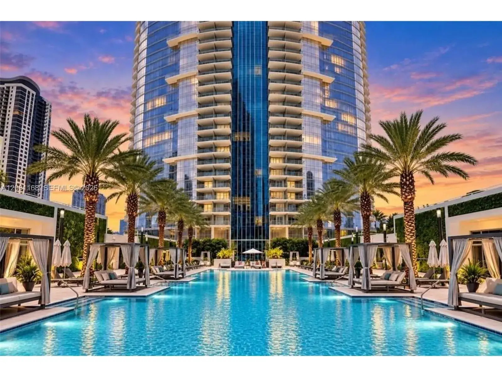 1 bedroom 2 bath Residential for sale at 851 NE 1st Ave # 3510, Miami FL 33132