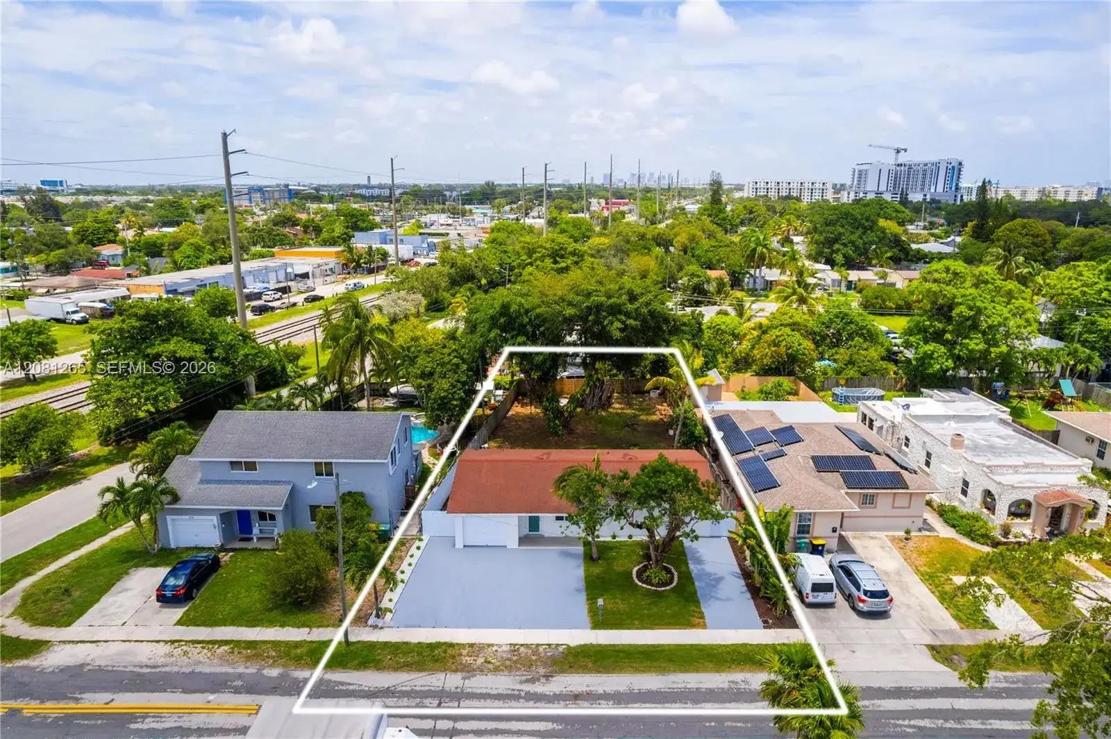 3 bedroom 2 bath Residential for sale at 254 SW 4th St, Dania Beach FL 33004