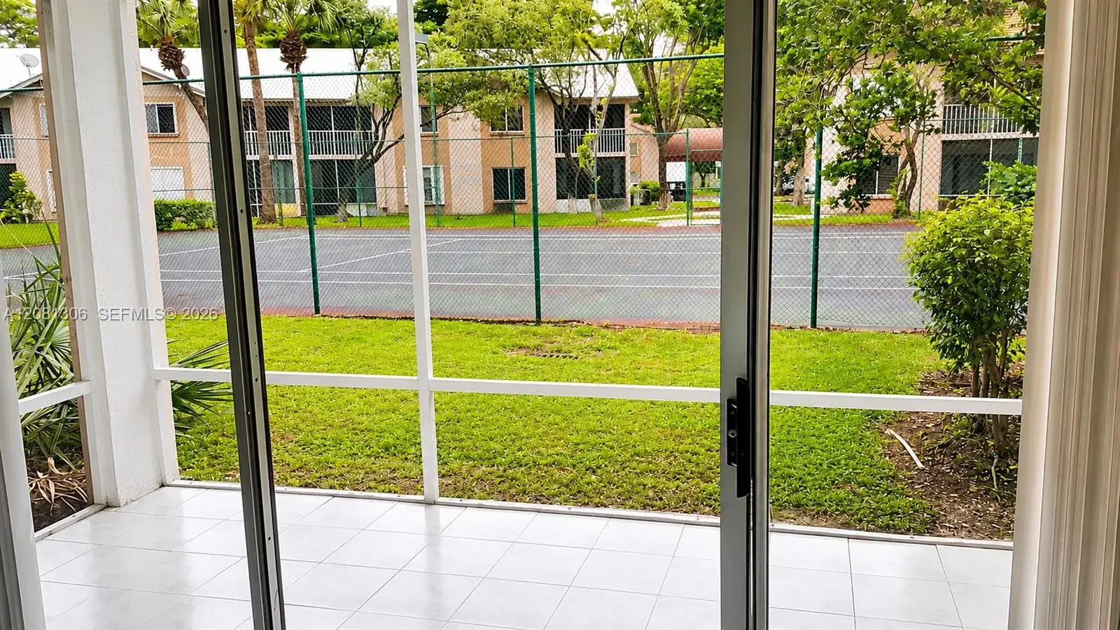 1 bedroom 1 bath Residential Lease for rent at 9509 SW 138th Pl # 9509, Miami FL 33186