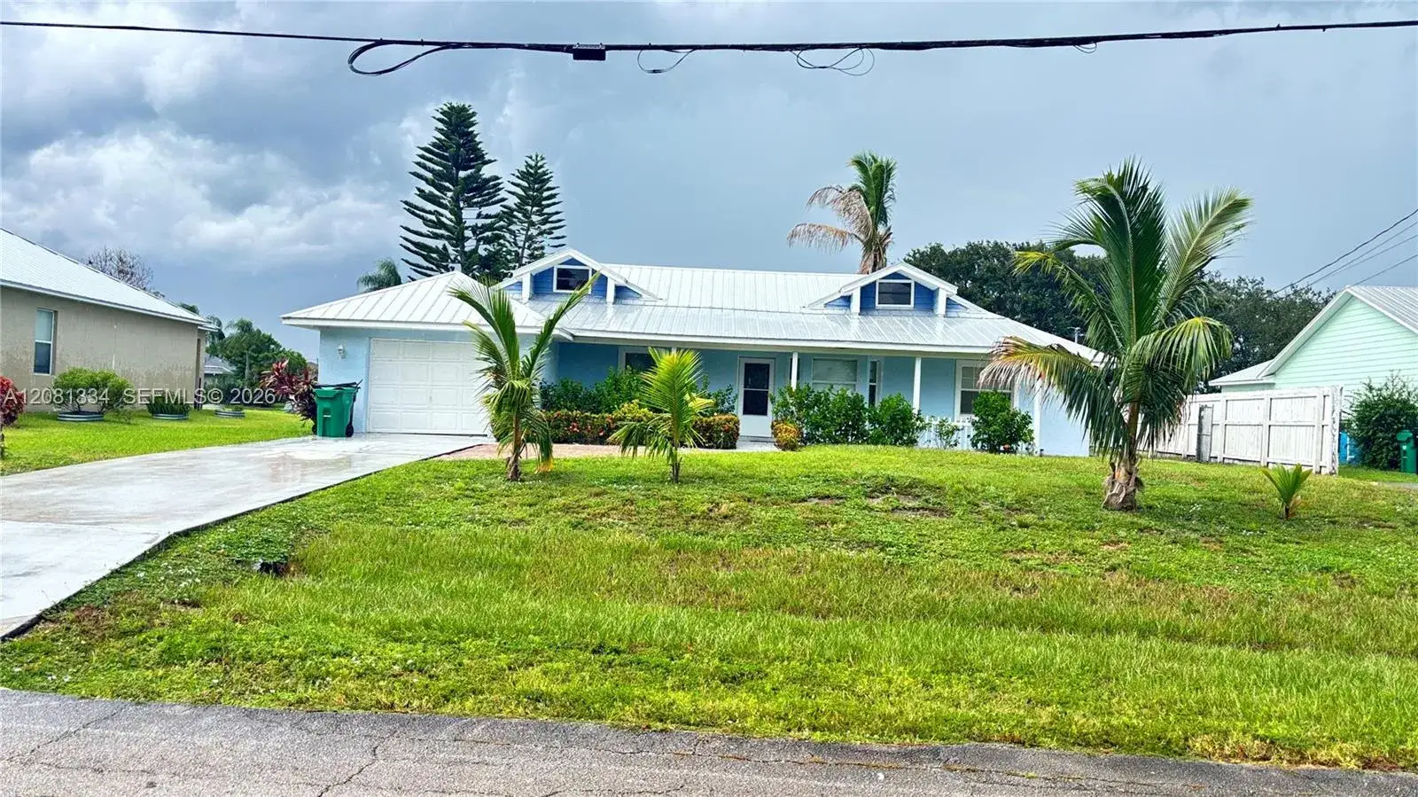 3 bedroom 2 bath Residential for sale at 445 SW Cherryhill Rd, Port St. Lucie FL 34953