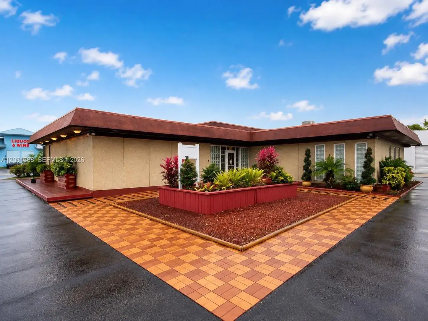 Commercial Sale for sale at 5900 Johnson St, Hollywood FL 33021