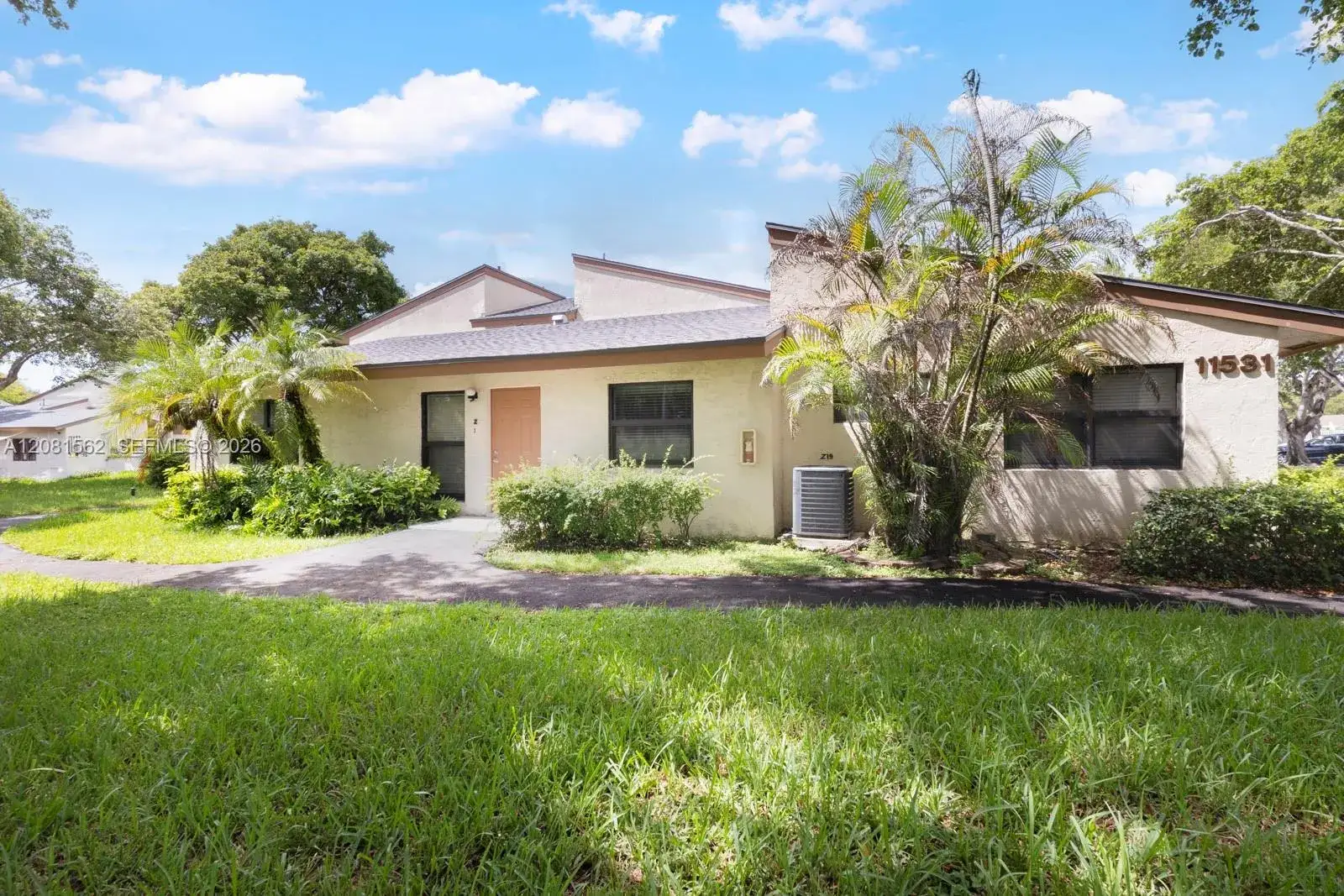 3 bedroom 2 bath Residential Lease for rent at 11531 SW 109th Rd # 19Z, Miami FL 33176
