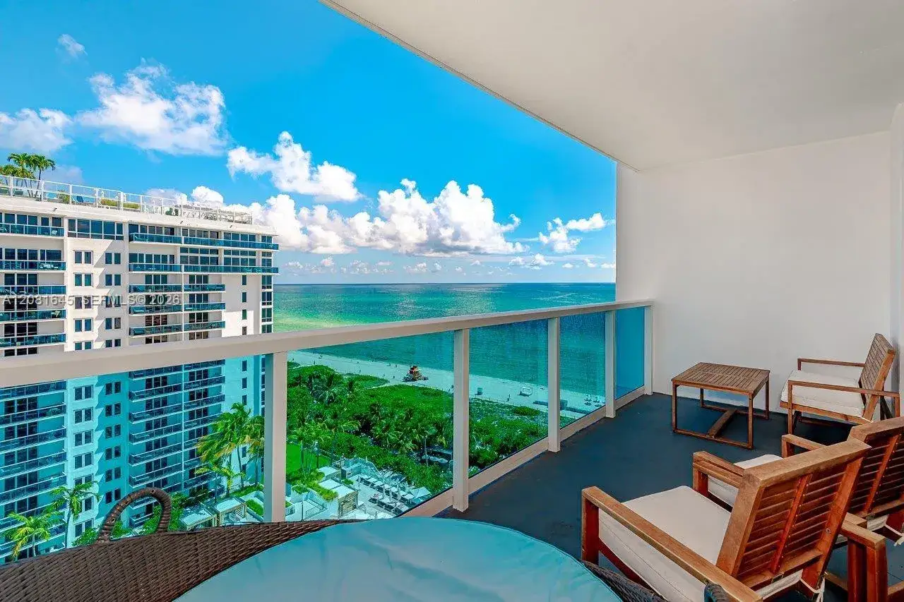 2 bedroom 1 bath Residential Lease for rent at 2301 Collins Ave # 1515, Miami Beach FL 33139