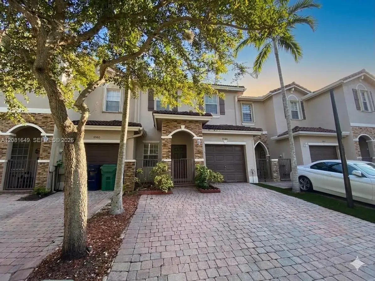 3 bedroom 2 bath Residential Lease for rent at 8986 SW 225th St, Cutler Bay FL 33190