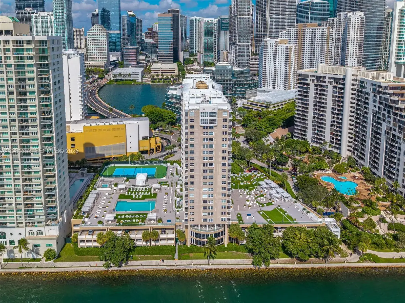 2 bedroom 2 bath Residential Lease for rent at 770 Claughton Island Dr # 1603, Miami FL 33131
