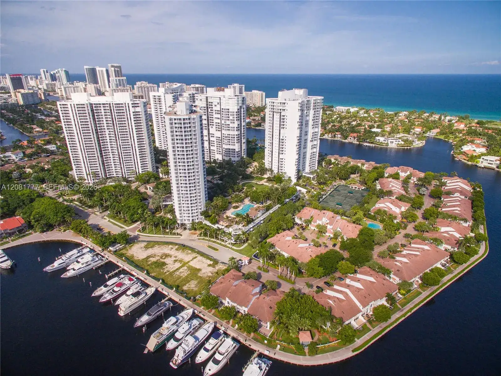 3 bedroom 3 bath Residential for sale at 21200 NE Point Pl # 1404, Aventura FL 33180