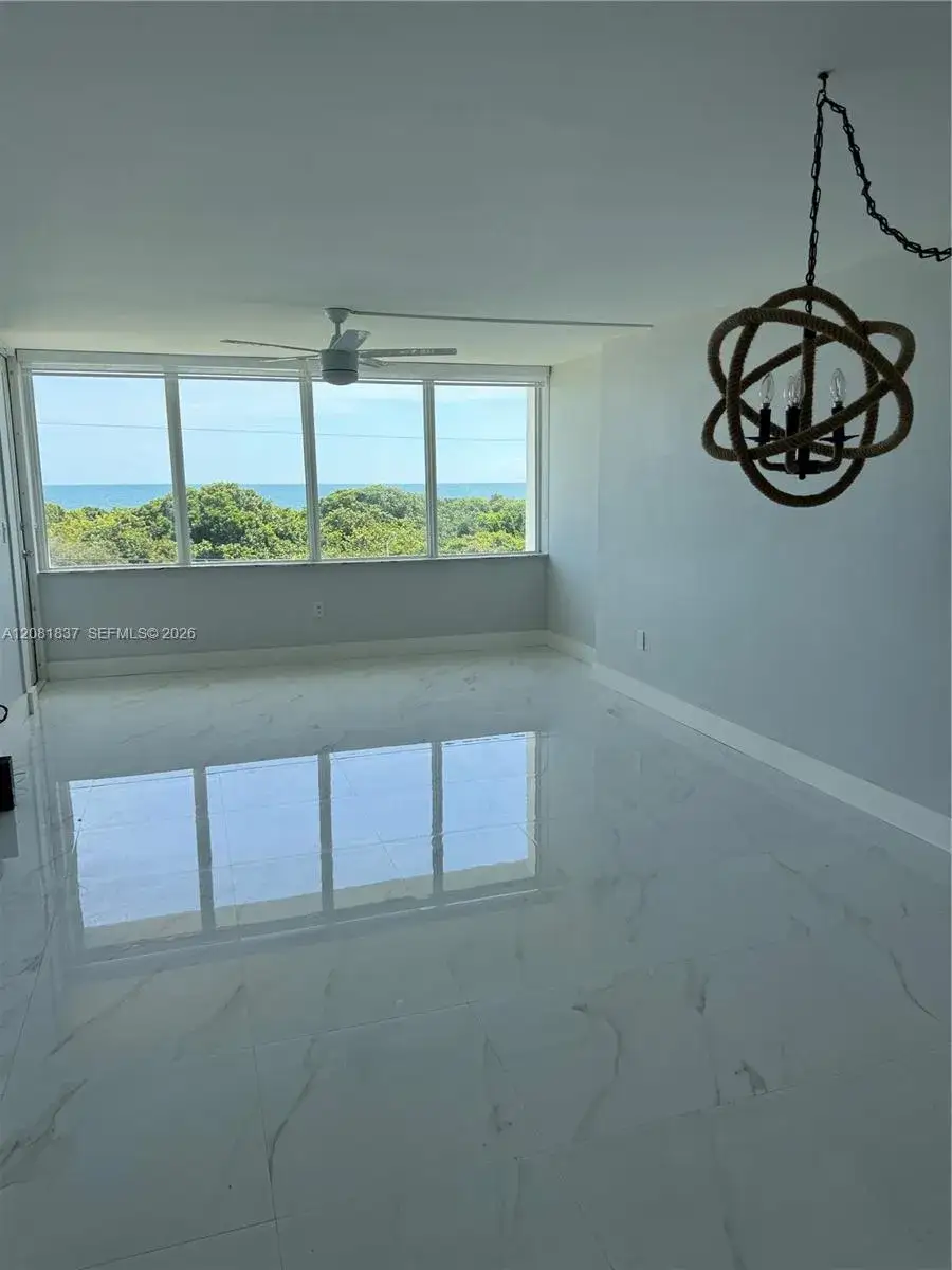 1 bedroom 2 bath Residential Lease for rent at 8233 Harding Ave # 707, Miami Beach FL 33141