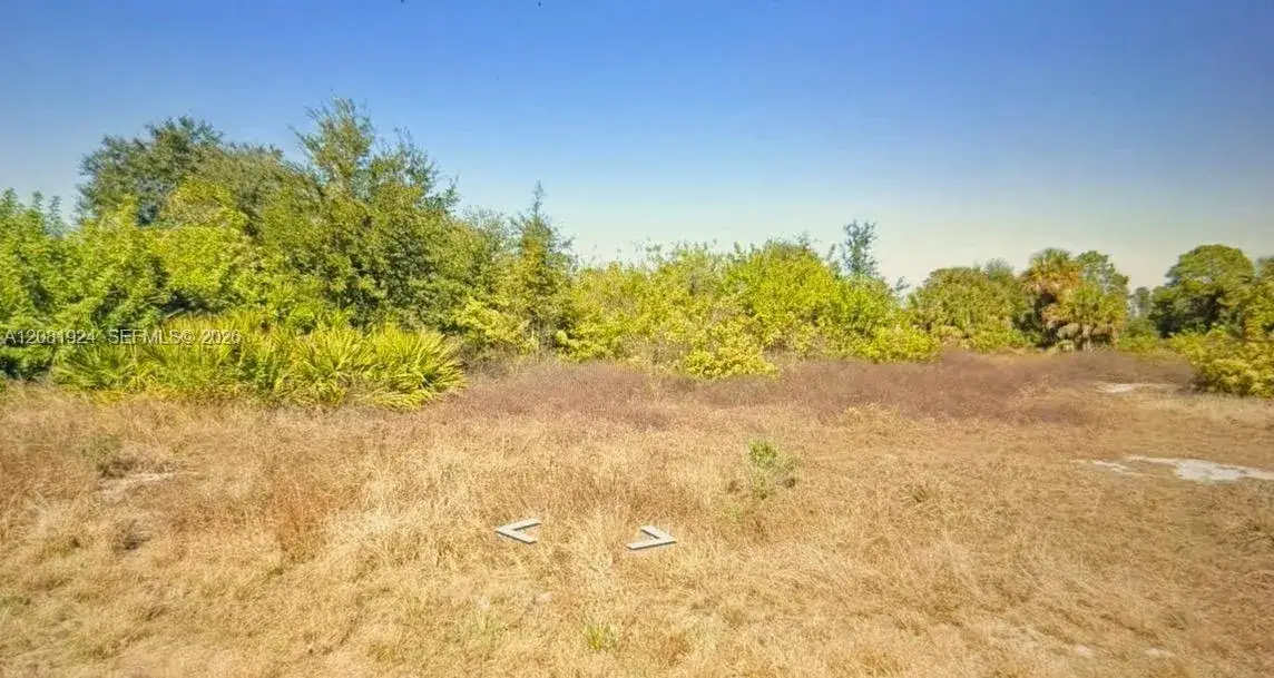 Commercial Land for sale at 427 Rajah st, Lehigh Acres FL 33974