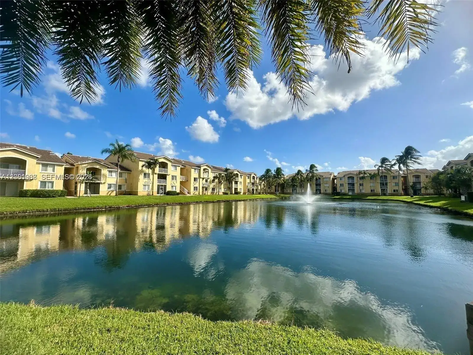 2 bedroom 2 bath Residential for sale at 2620 S University Dr # 105, Davie FL 33328