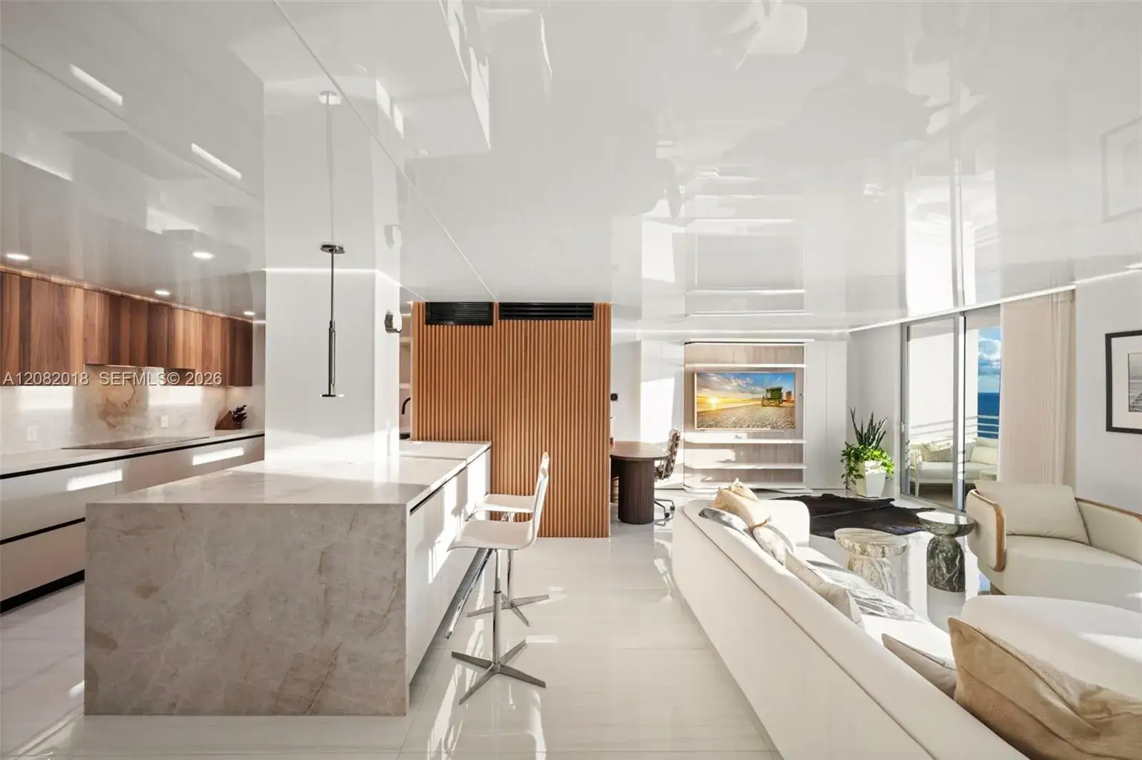 1 bedroom 2 bath Residential Lease for rent at 5555 Collins Ave # 16H, Miami Beach FL 33140