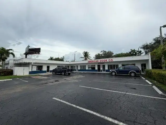 Commercial Sale for sale at 595 W Prospect Rd, Oakland Park FL 33309