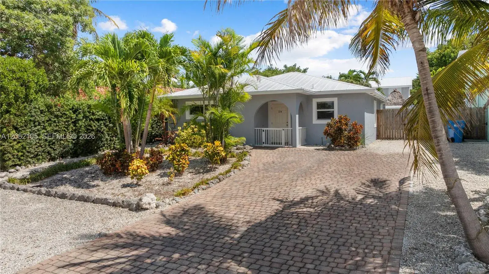 2 bedroom 2 bath Residential for sale at 124 Coral Ave, Tavernier FL 33070