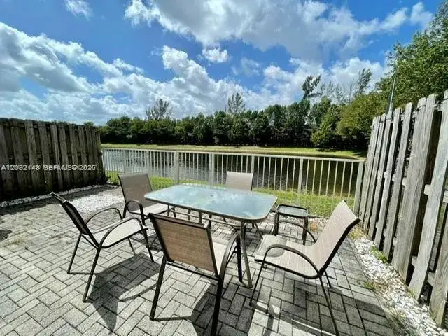 7560 NW 116th Ave # 7560, Doral FL 33178