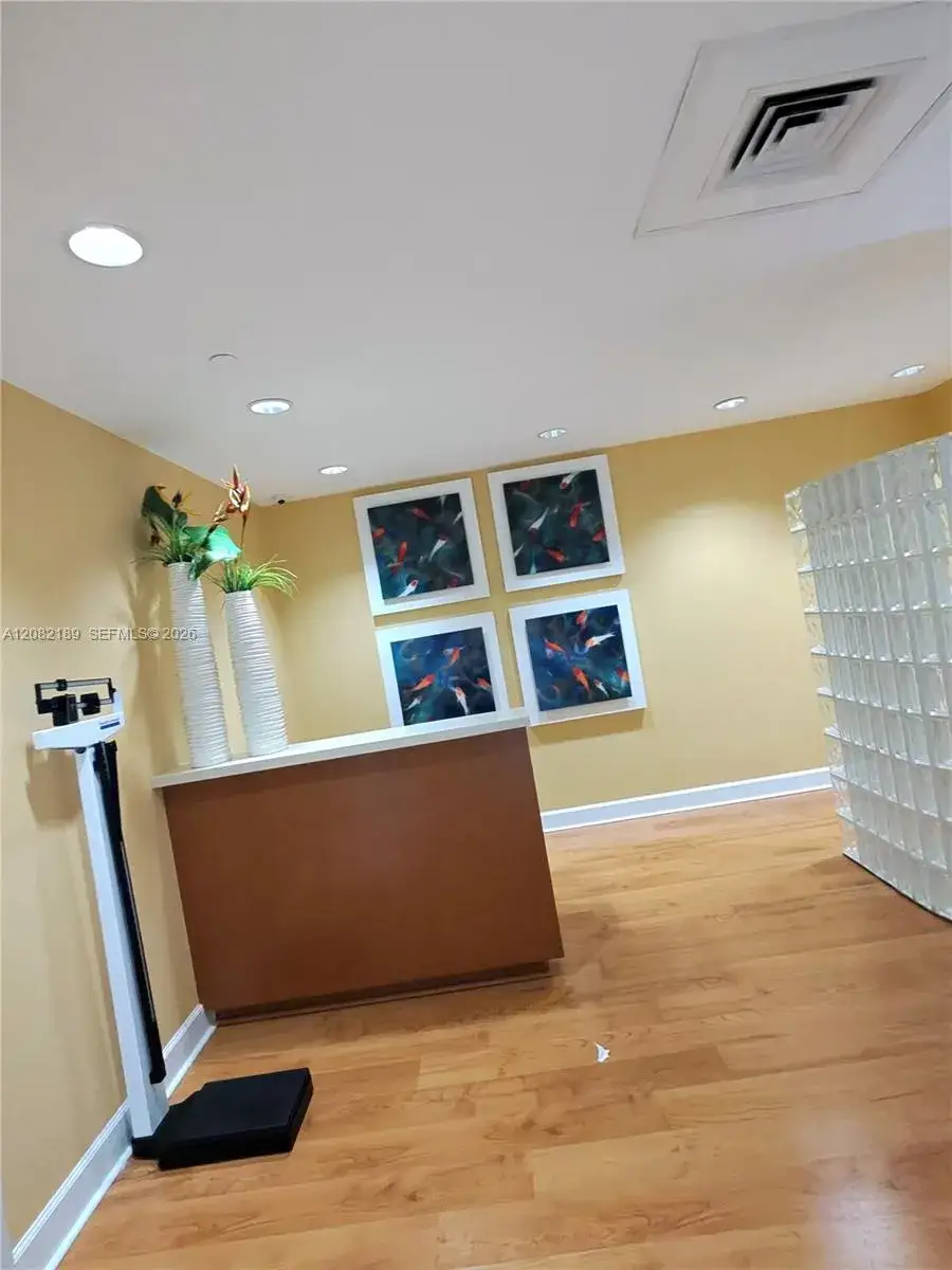 2 bedroom 2 bath Residential Lease for rent at 7350 SW 89th St # 1102S, Miami FL 33156