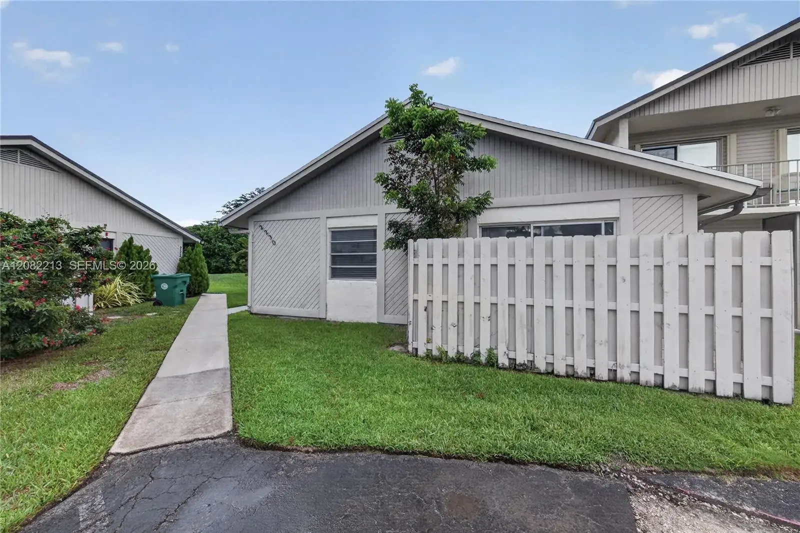 3 bedroom 2 bath Residential for sale at 2230 Nova Village Dr, Davie FL 33317