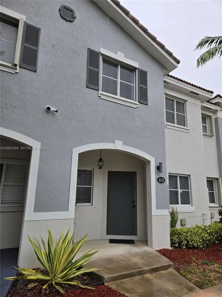 3 bedroom 2 bath Residential Lease for rent at 3031 SE 17th Ave # 0, Homestead FL 33035