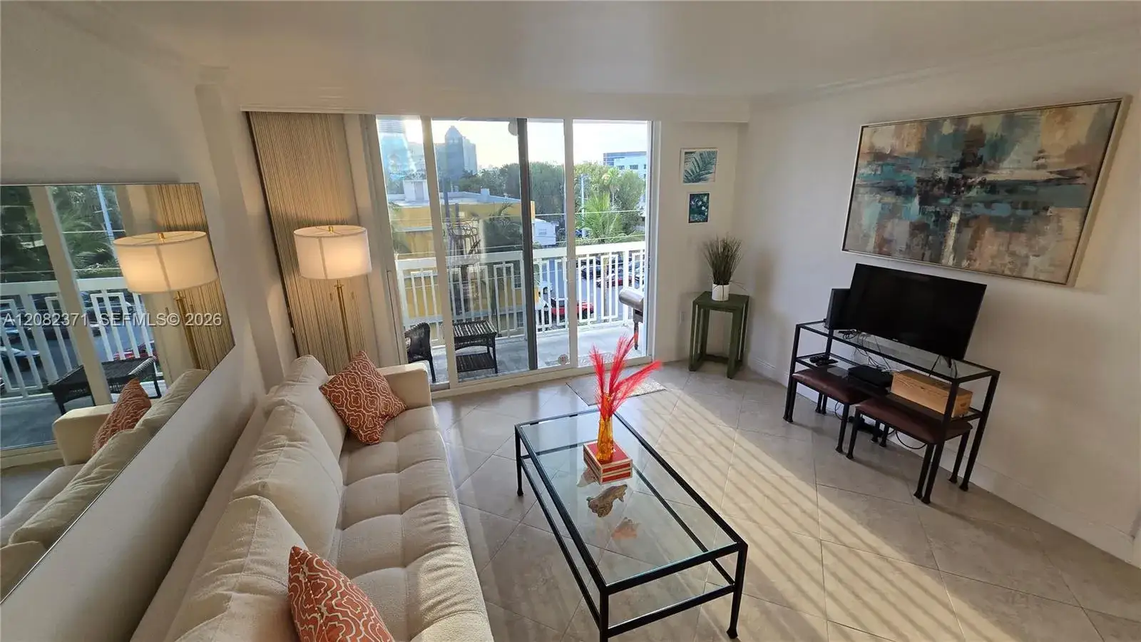 1 bedroom 1 bath Residential Lease for rent at 401 Ocean Dr # 503, Miami Beach FL 33139