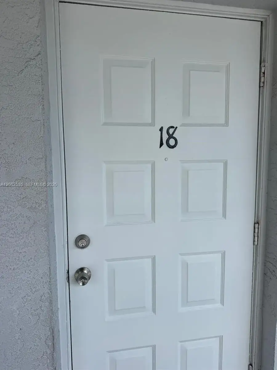 1 bedroom 1 bath Residential Lease for rent at 2401 Van Buren St APT 18, Hollywood FL 33020