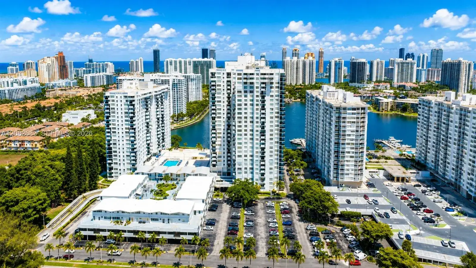 2 bedroom 2 bath Residential for sale at 2750 NE 183rd St, Aventura FL 33160