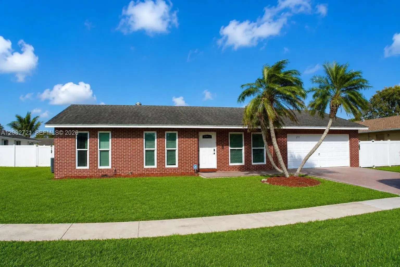 3 bedroom 2 bath Residential Lease for rent at 177 Dove Cir, Royal Palm Beach FL 33411