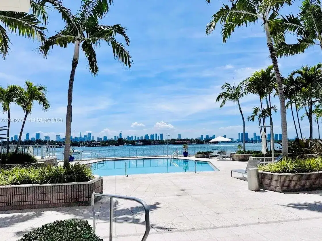 1 bath Residential Lease for rent at 800 West Ave # 505, Miami Beach FL 33139