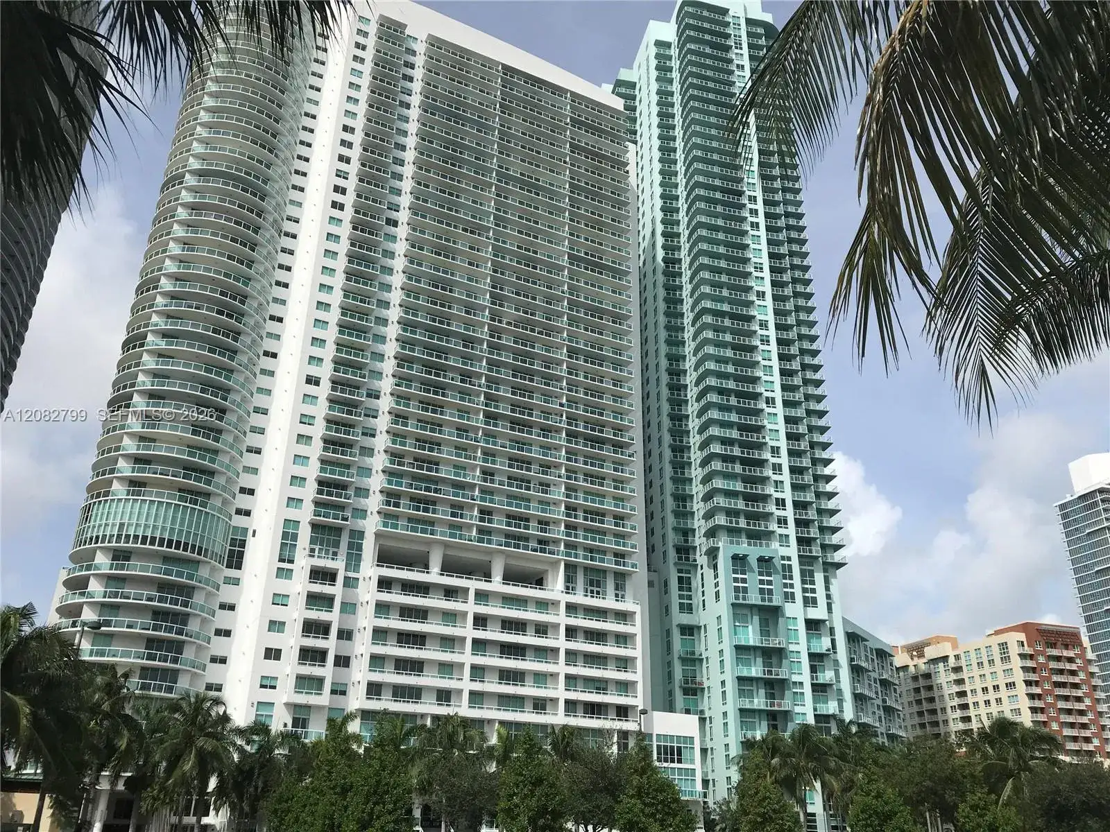 1 bedroom 1 bath Residential Lease for rent at 1800 N Bayshore Dr # 2204, Miami FL 33132