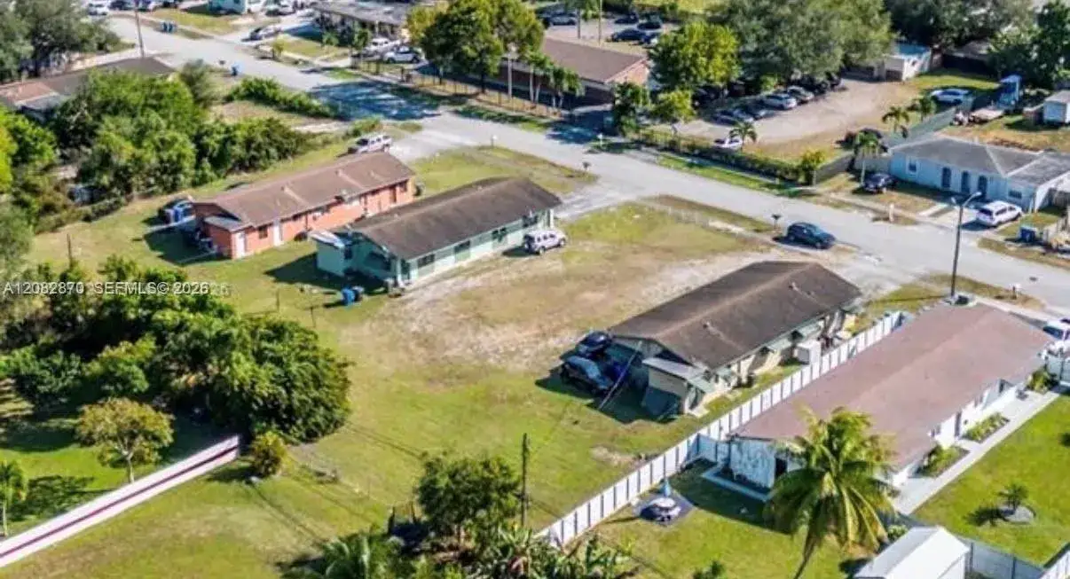 Residential Income for sale at 5701 SW 27th St, West Park FL 33023