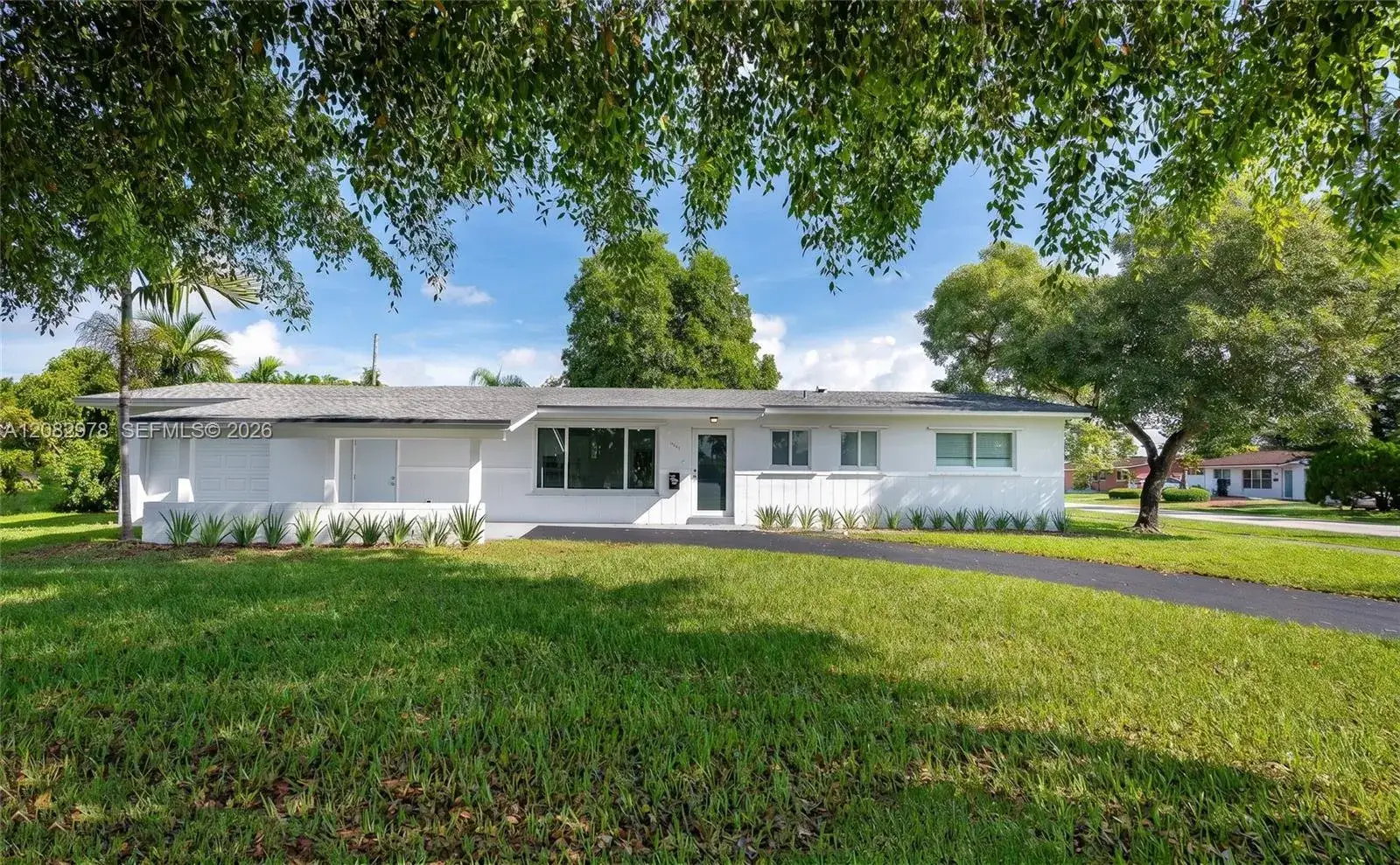 3 bedroom 2 bath Residential for sale at 10441 SW 46th Ter, Miami FL 33165