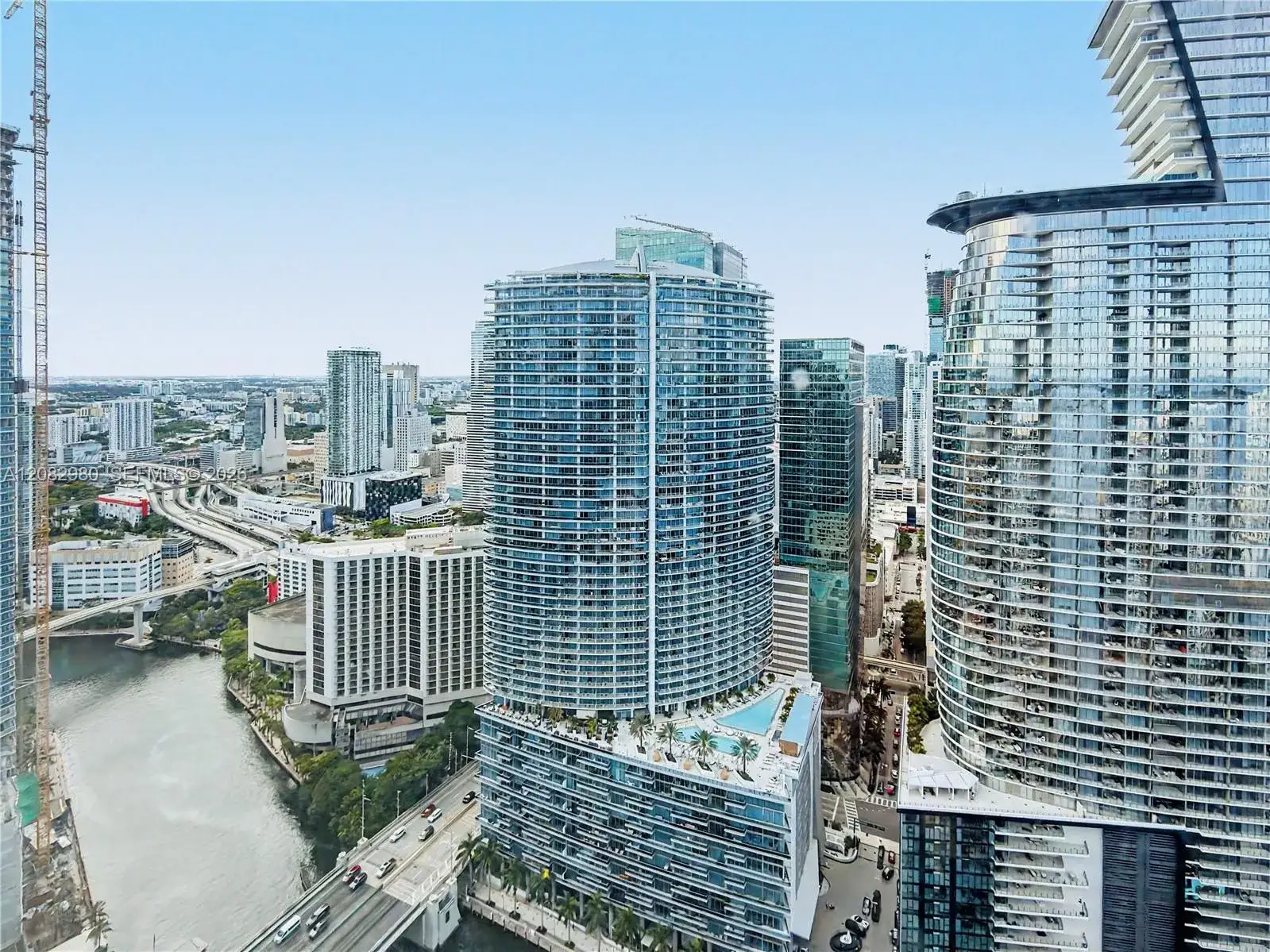 1 bath Residential Lease for rent at 475 Brickell Ave # 4610, Miami FL 33131