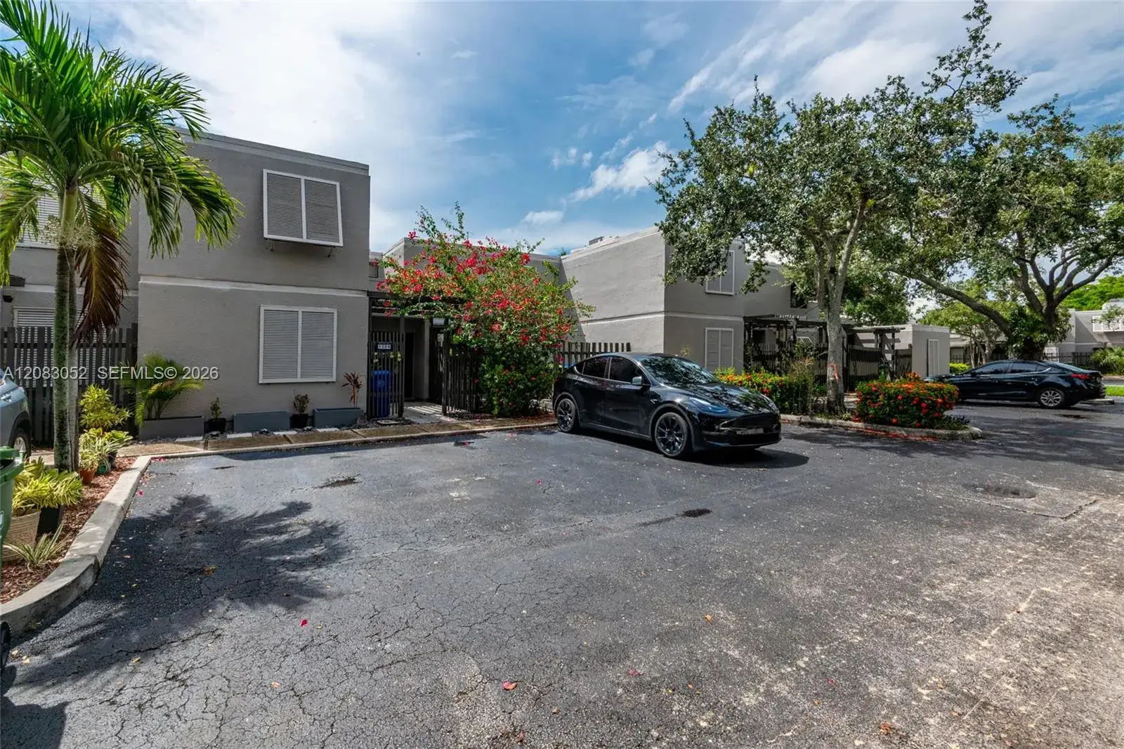 1504 NW 112th Ter, Pembroke Pines FL 33026