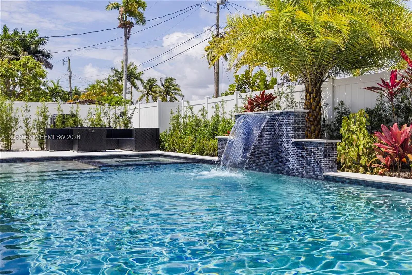 3 bedroom 2 bath Residential for sale at 1104 N 13th Ter, Hollywood FL 33019