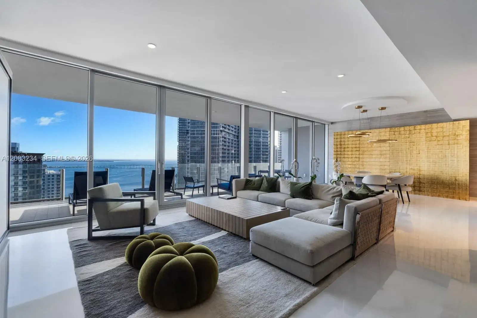 300 Biscayne Blvd Way # 3302, Miami FL 33131
