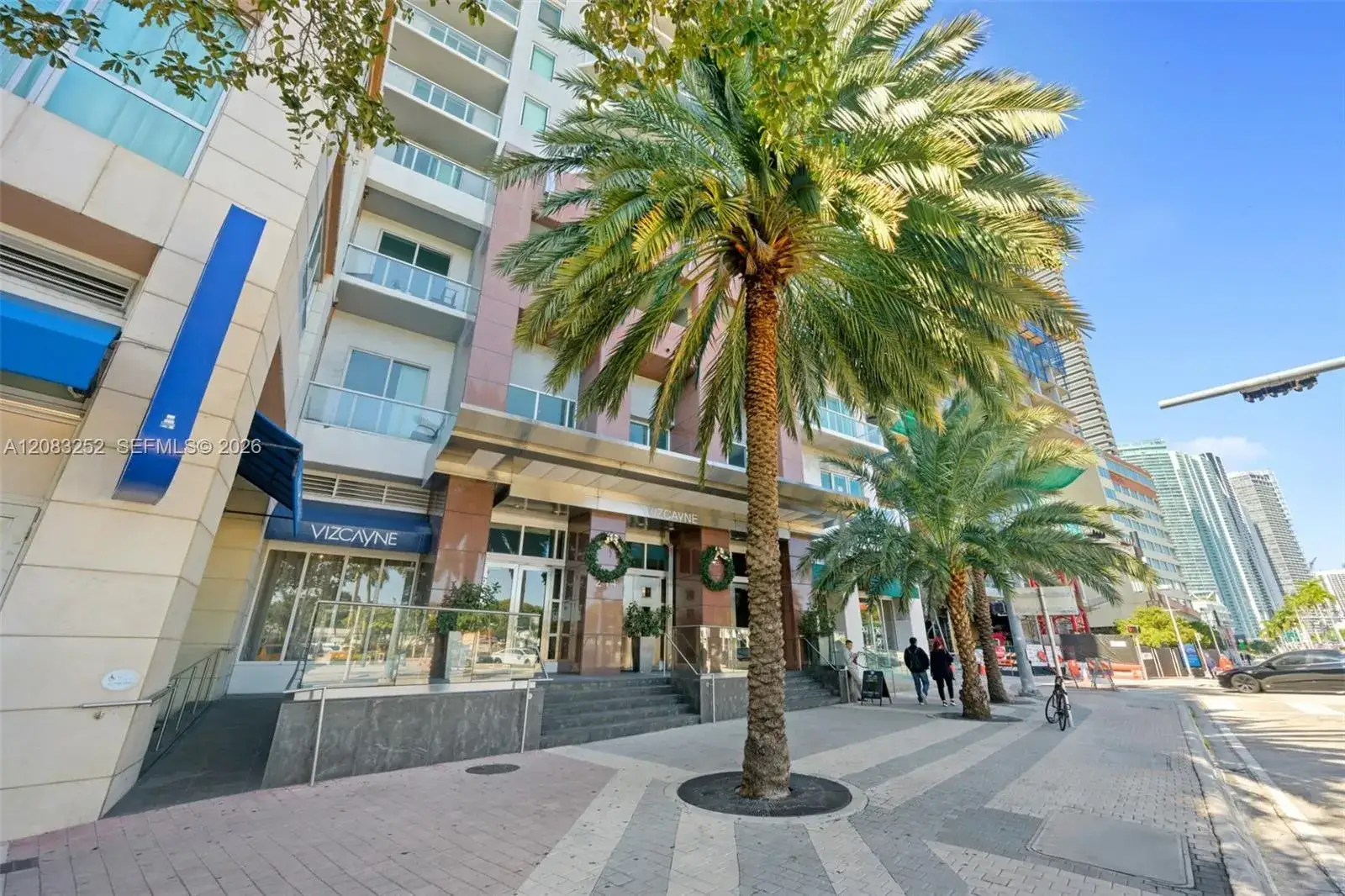 1 bedroom 2 bath Residential Lease for rent at 244 Biscayne Blvd # 451, Miami FL 33132