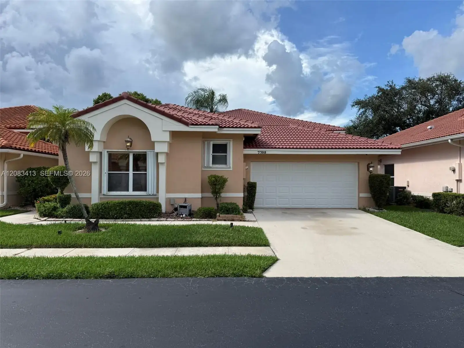 3 bedroom 2 bath Residential for sale at 7705 Highlands Cir, Margate FL 33063
