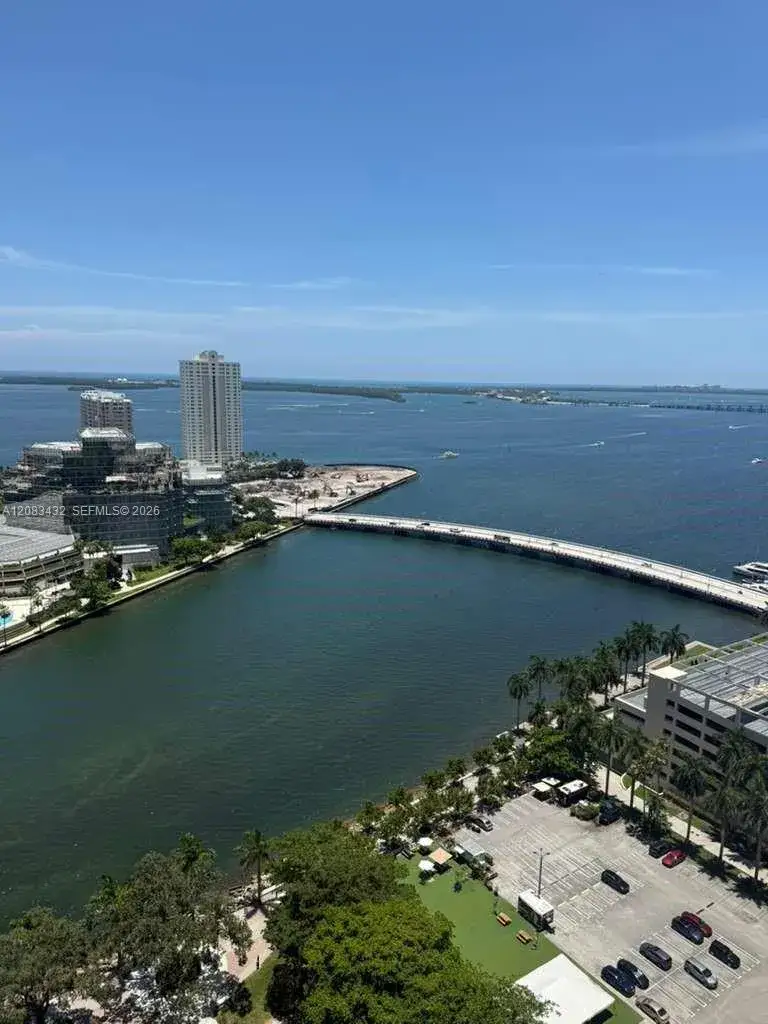 2 bedroom 2 bath Residential Lease for rent at 495 Brickell Ave # 2611, Miami FL 33131